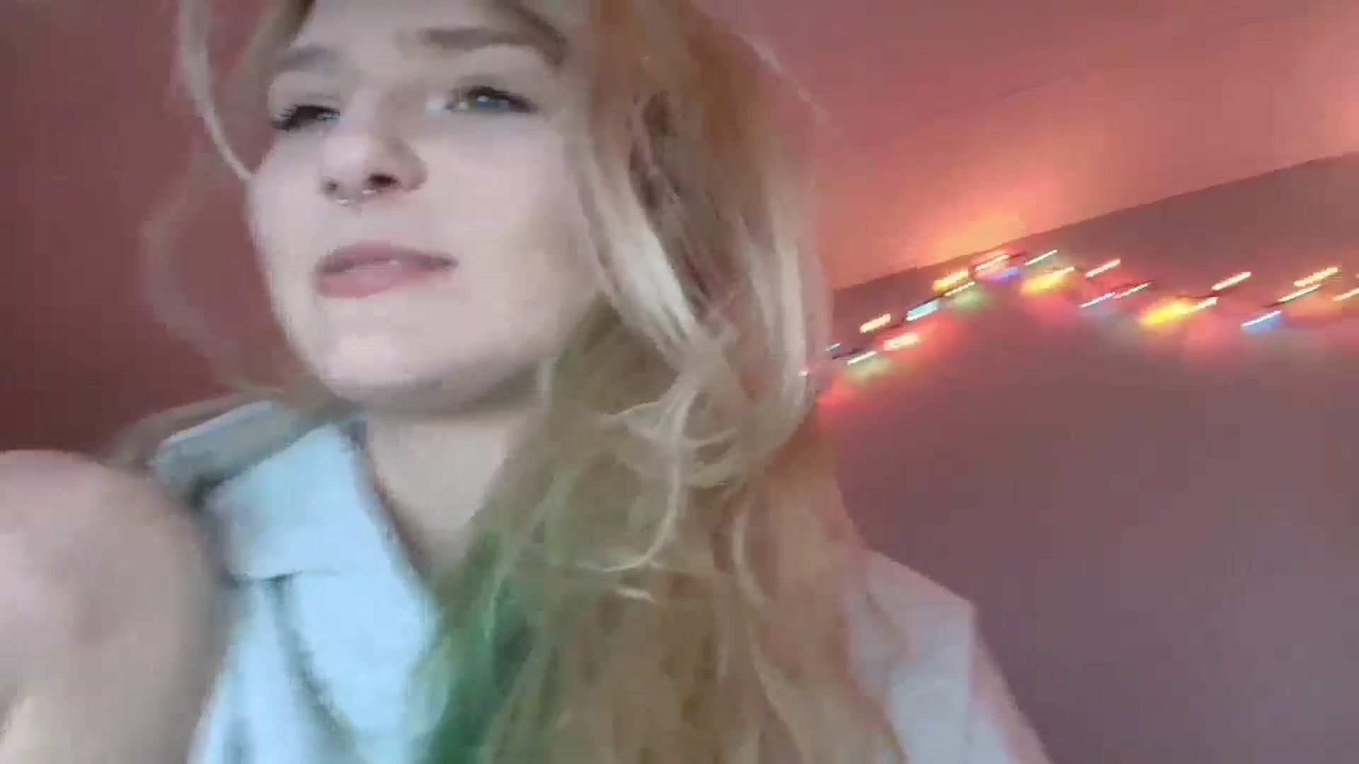 Gallery image thumbnail from DuckChan0's myfreecams stream on, 01/09/2026, 18:14 image 12 of 20
