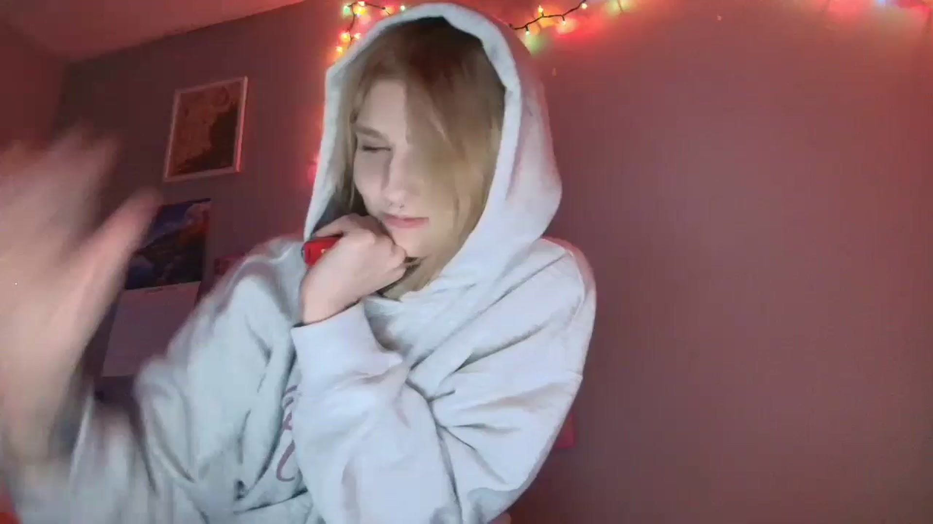 Gallery image thumbnail from DuckChan0's myfreecams stream on, 01/10/2026, 24:48 image 1 of 20