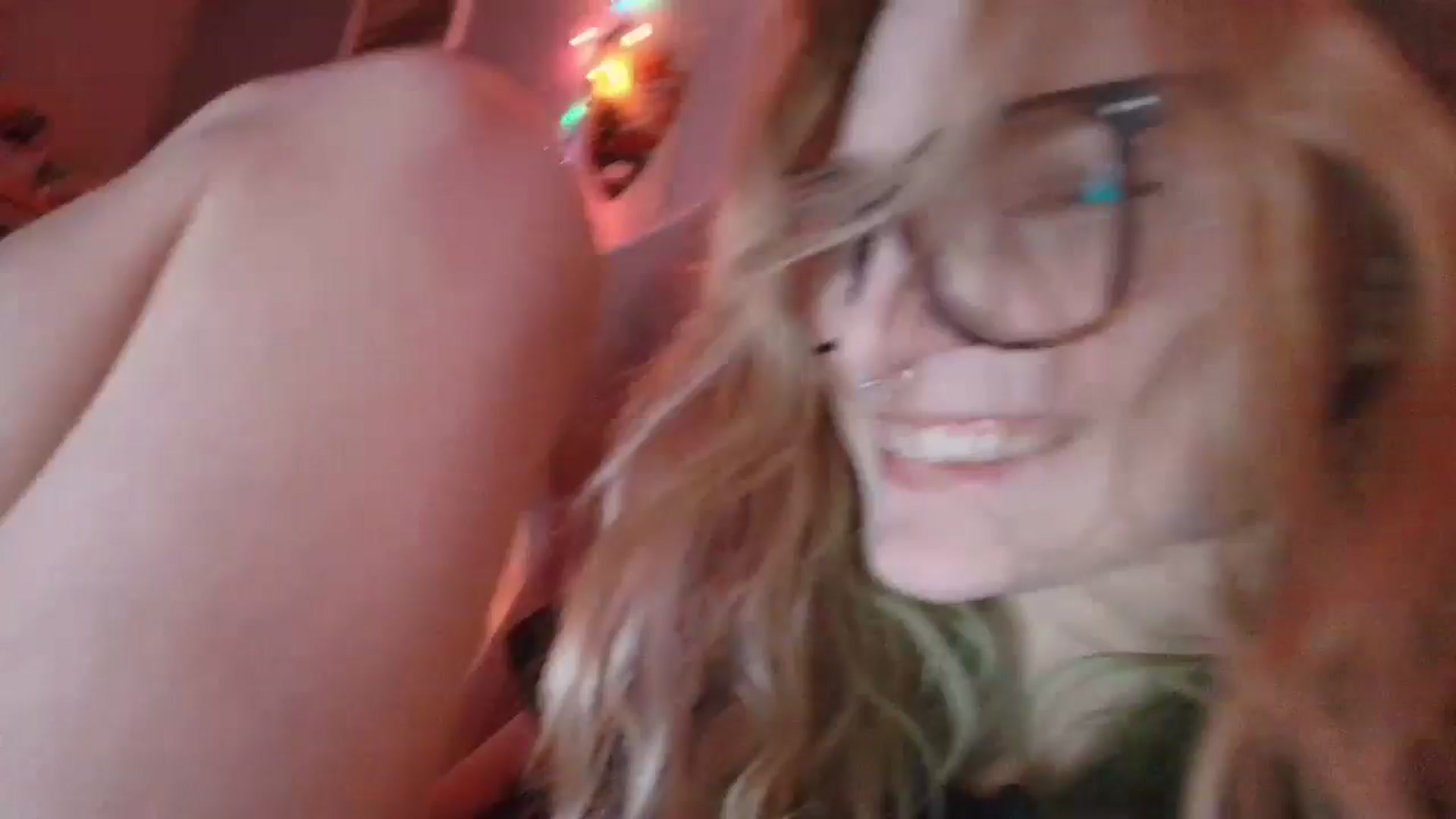 Gallery image thumbnail from DuckChan0's myfreecams stream on, 01/12/2026, 02:06 image 2 of 20