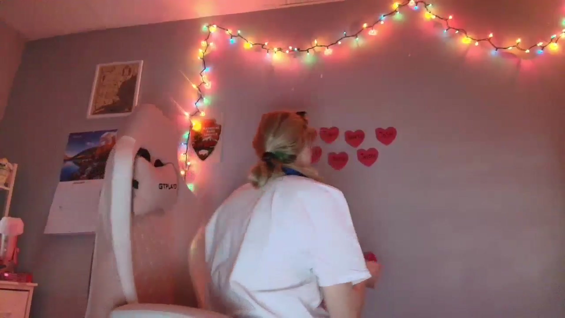 Gallery image thumbnail from DuckChan0's myfreecams stream on, 01/12/2026, 18:58 image 7 of 20
