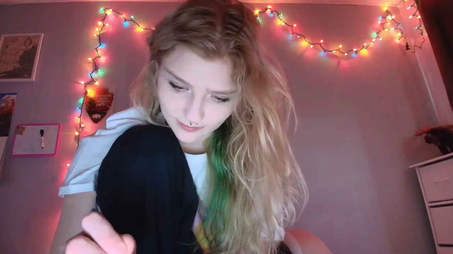 Gallery image thumbnail from DuckChan0's myfreecams stream on, 01/12/2026, 18:58 image 10 of 20