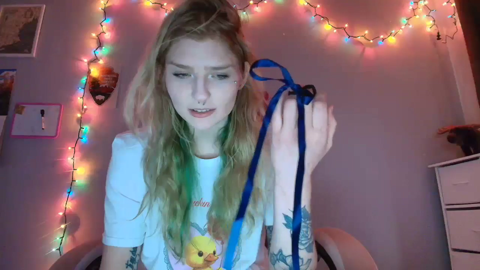 Gallery image thumbnail from DuckChan0's myfreecams stream on, 01/12/2026, 20:07 image 16 of 20