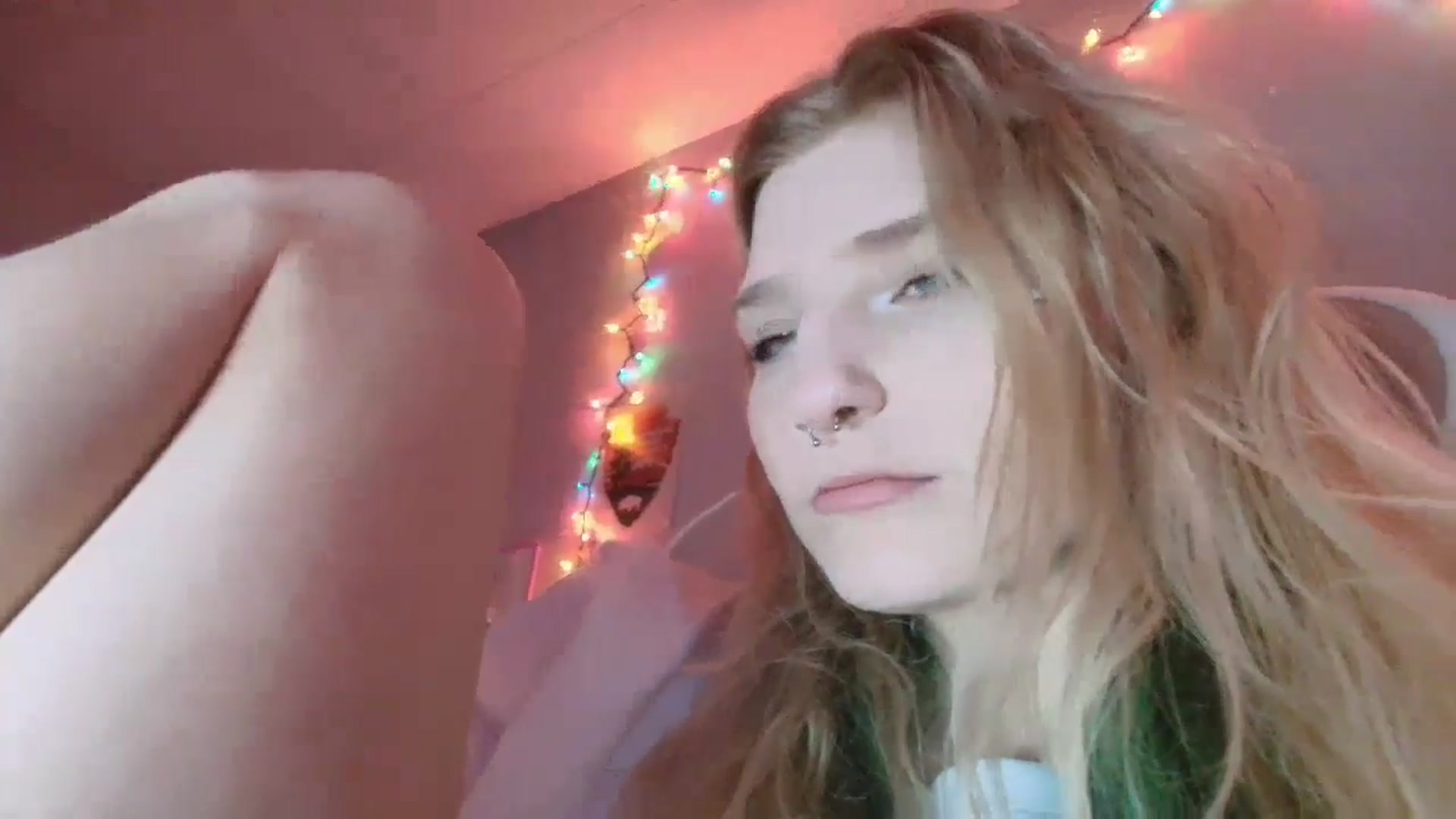 Gallery image thumbnail from DuckChan0's myfreecams stream on, 01/12/2026, 20:07 image 3 of 20