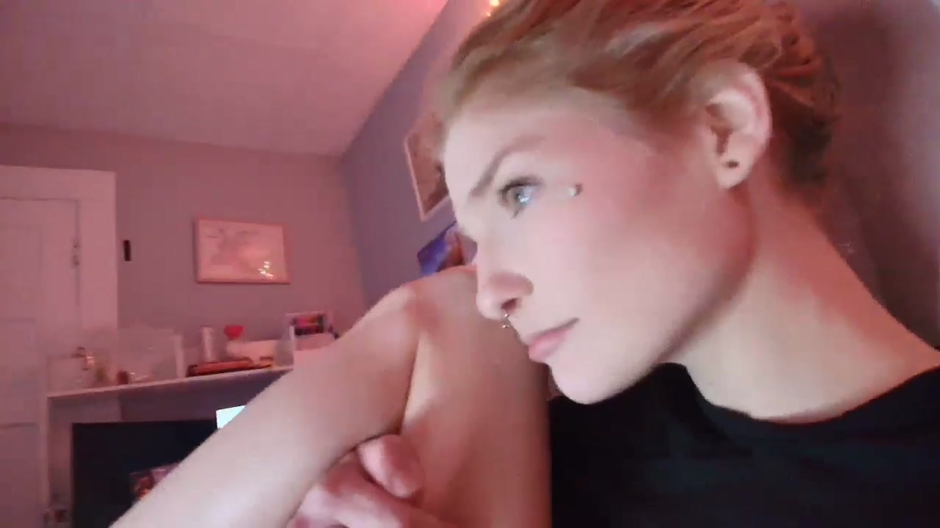 Gallery image thumbnail from DuckChan0's myfreecams stream on, 01/13/2026, 18:44 image 9 of 20