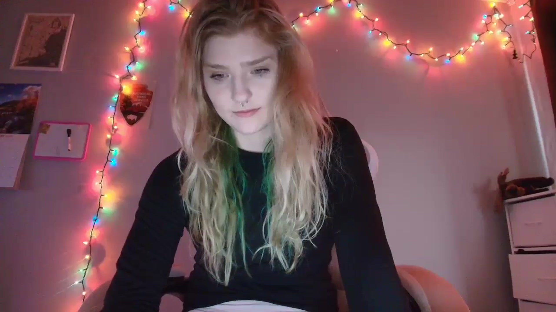 Gallery image thumbnail from DuckChan0's myfreecams stream on, 01/13/2026, 18:44 image 18 of 20