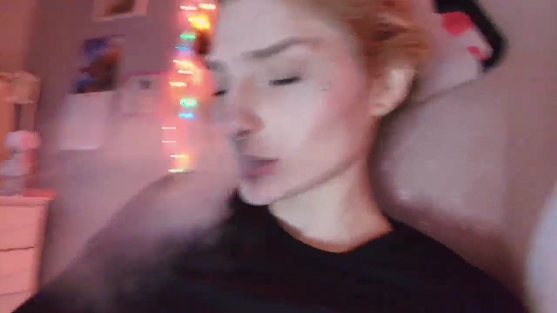Gallery image thumbnail from DuckChan0's myfreecams stream on, 01/13/2026, 18:44 image 10 of 20