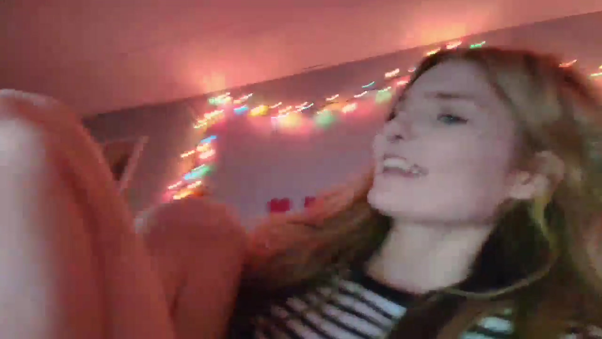 Gallery image thumbnail from DuckChan0's myfreecams stream on, 01/16/2026, 19:56 image 5 of 20