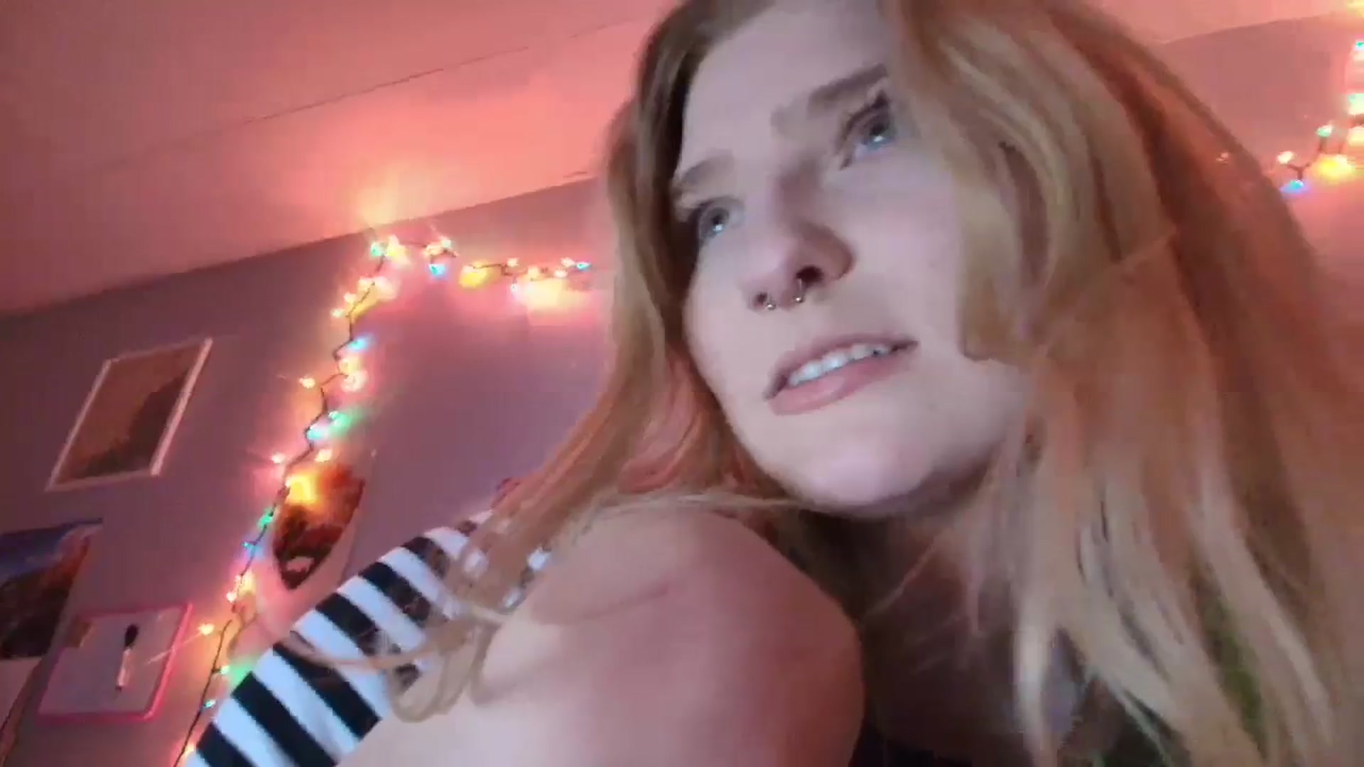 Gallery image thumbnail from DuckChan0's myfreecams stream on, 01/16/2026, 19:56 image 13 of 20