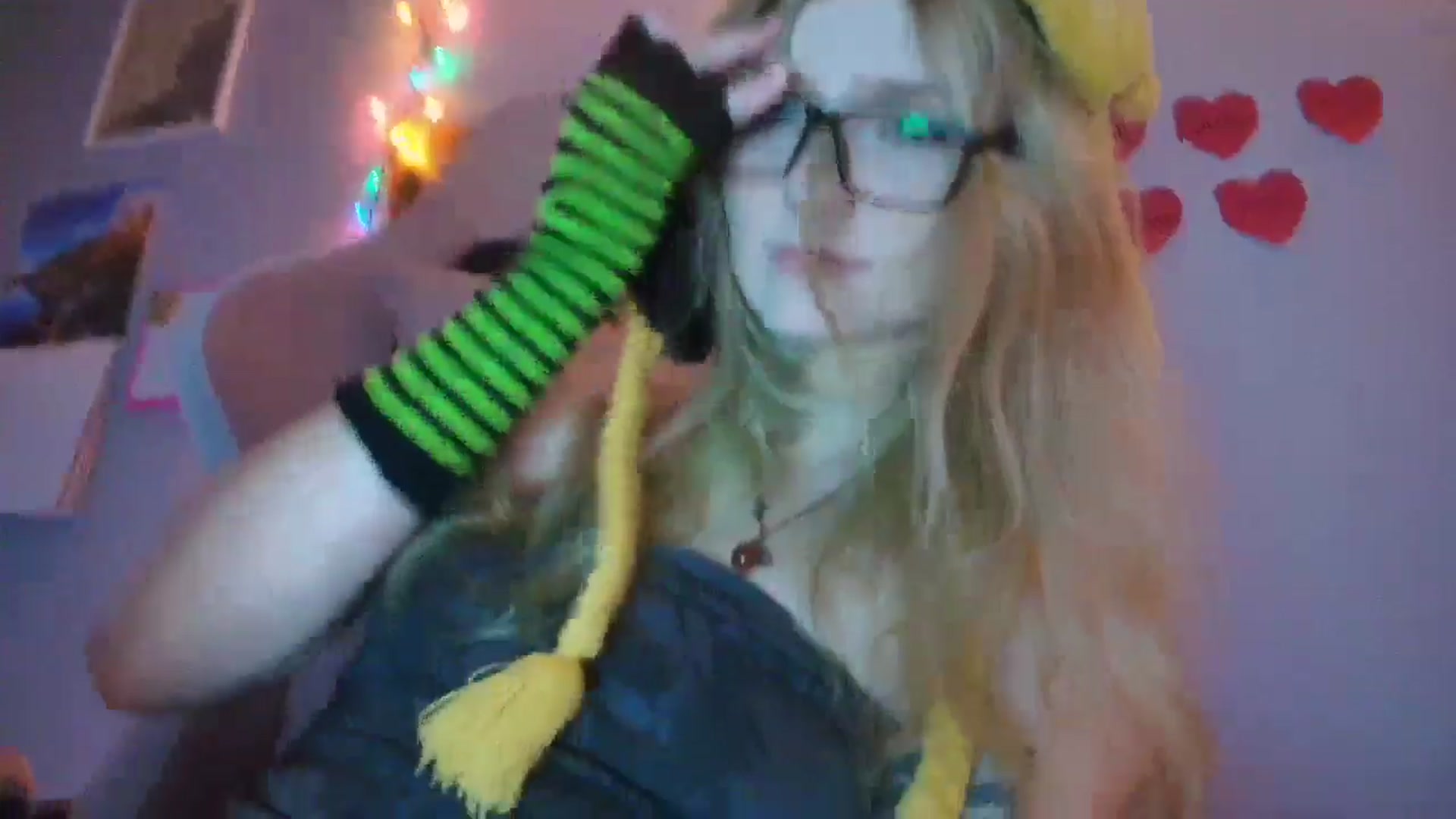 Gallery image thumbnail from DuckChan0's myfreecams stream on, 01/18/2026, 18:31 image 6 of 20