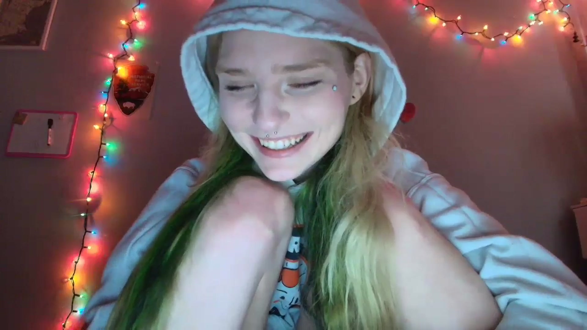 Gallery image thumbnail from DuckChan0's myfreecams stream on, 01/20/2026, 18:00 image 12 of 20