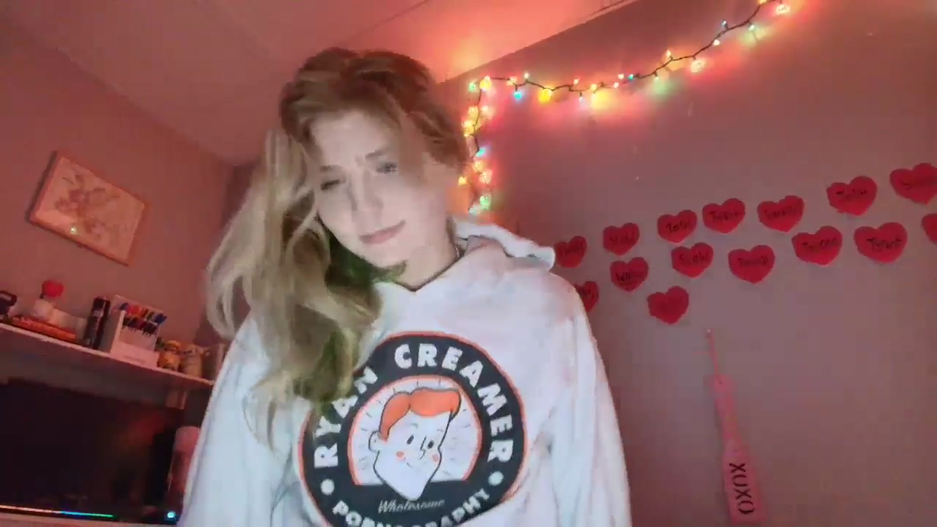 Gallery image thumbnail from DuckChan0's myfreecams stream on, 01/20/2026, 18:44 image 15 of 20