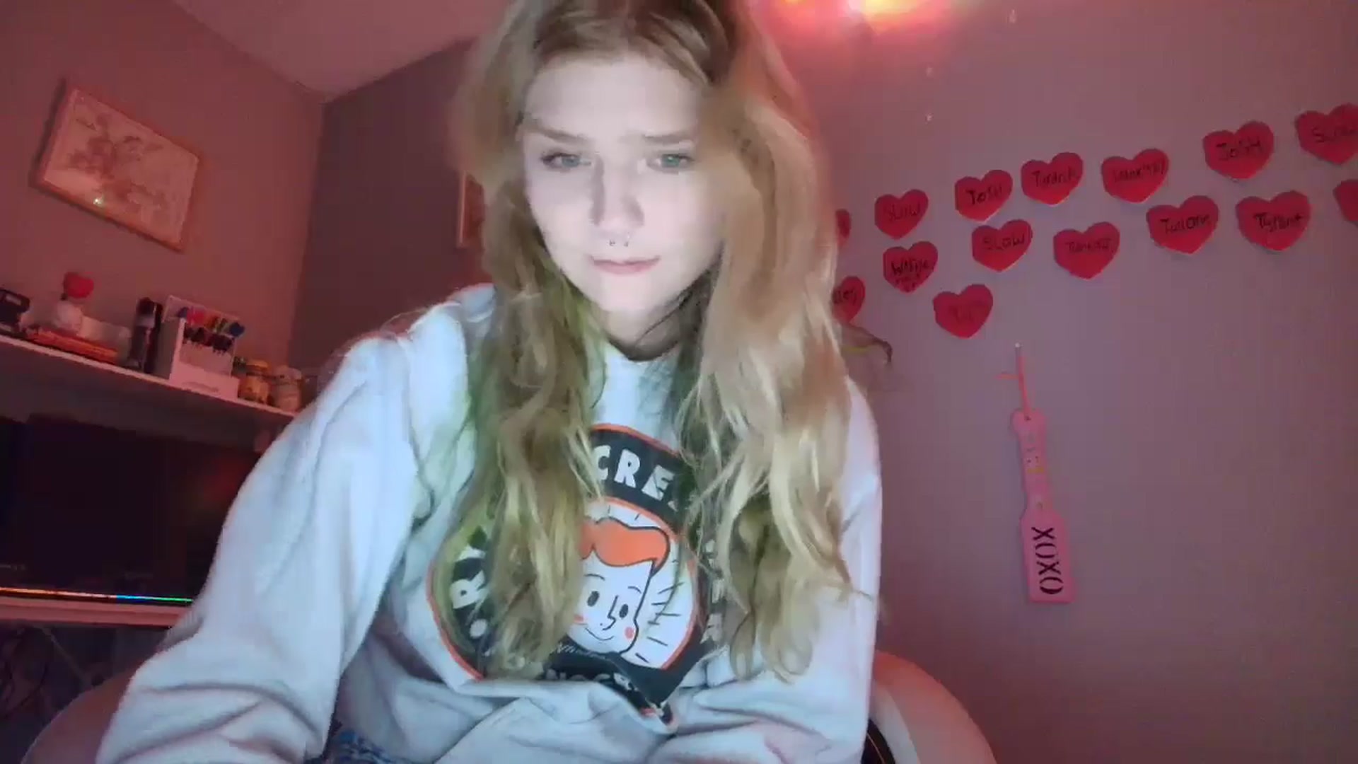 Gallery image thumbnail from DuckChan0's myfreecams stream on, 01/20/2026, 18:44 image 17 of 20