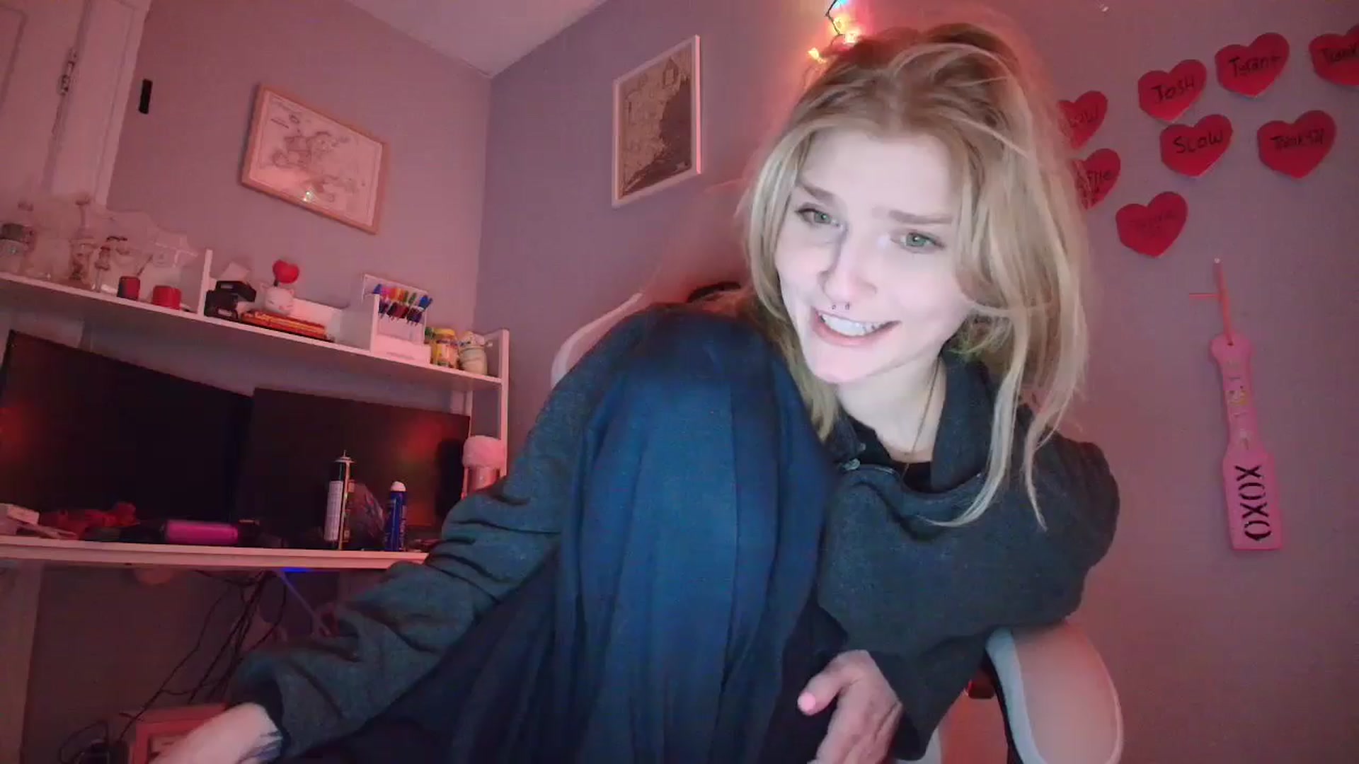 Gallery image thumbnail from DuckChan0's myfreecams stream on, 01/21/2026, 18:41 image 5 of 20