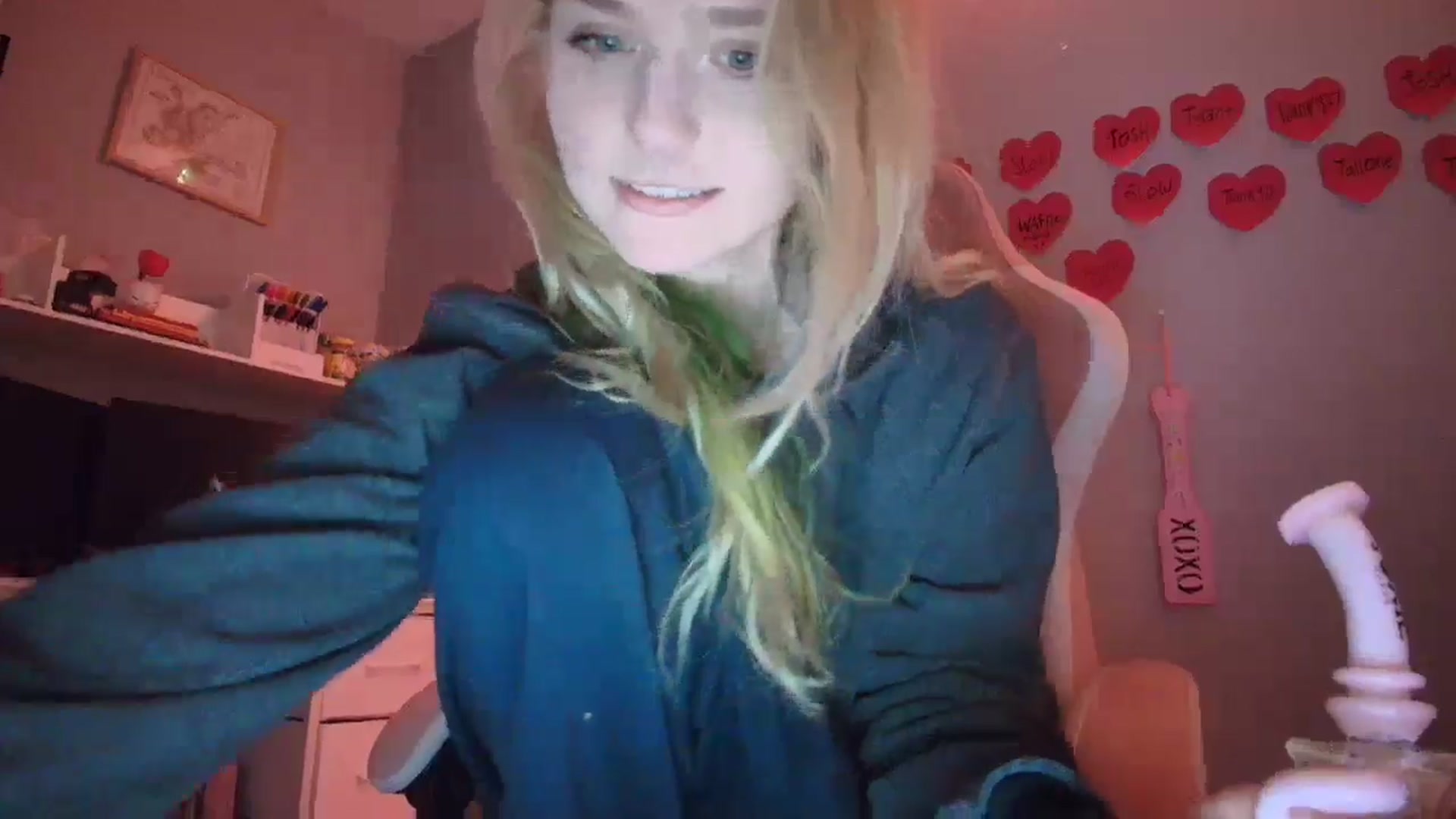 Gallery image thumbnail from DuckChan0's myfreecams stream on, 01/21/2026, 18:41 image 14 of 20