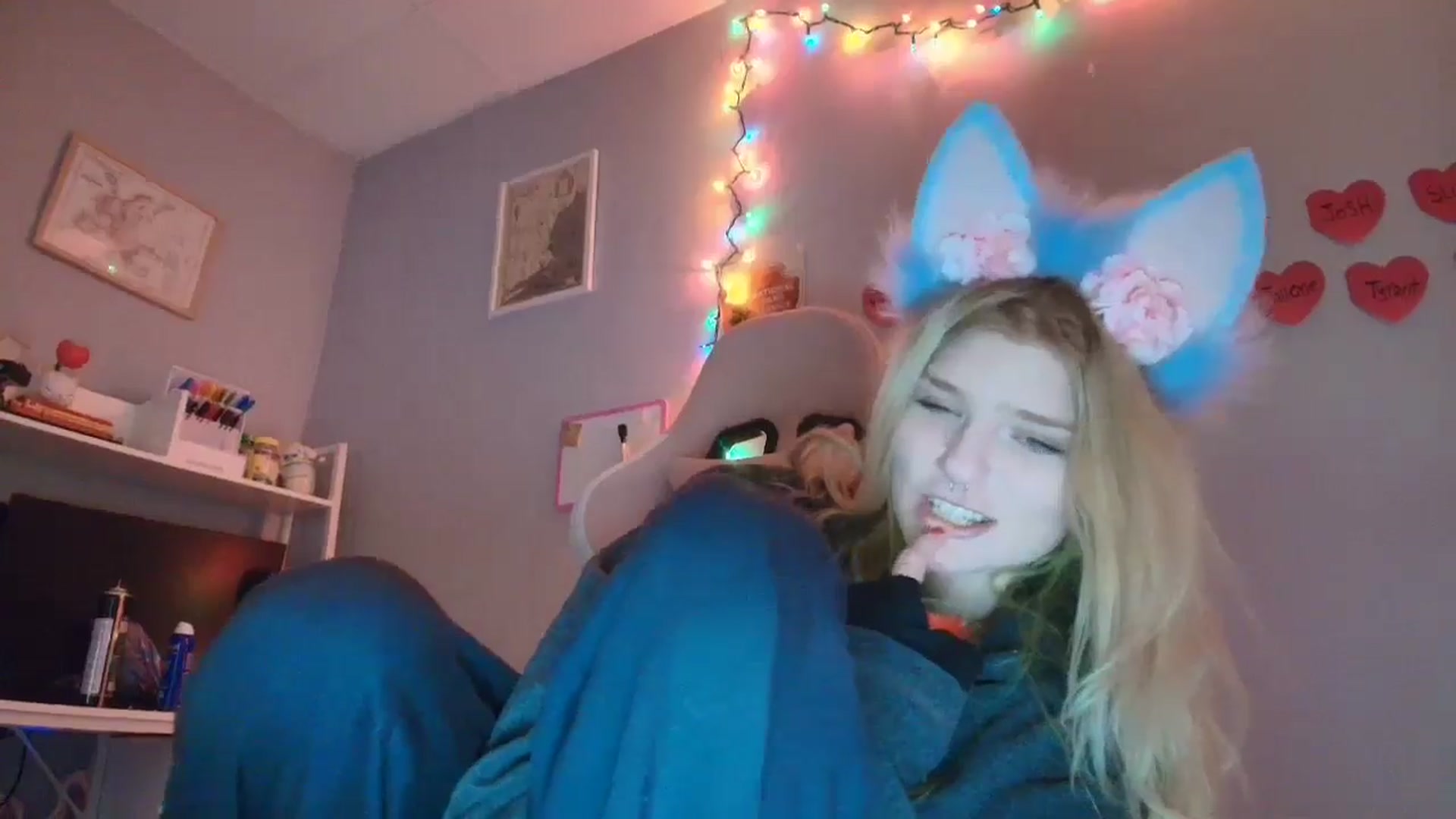 Gallery image thumbnail from DuckChan0's myfreecams stream on, 01/21/2026, 18:41 image 20 of 20