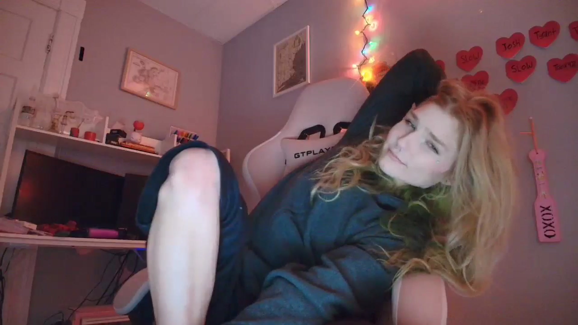 Gallery image thumbnail from DuckChan0's myfreecams stream on, 01/21/2026, 18:41 image 8 of 20