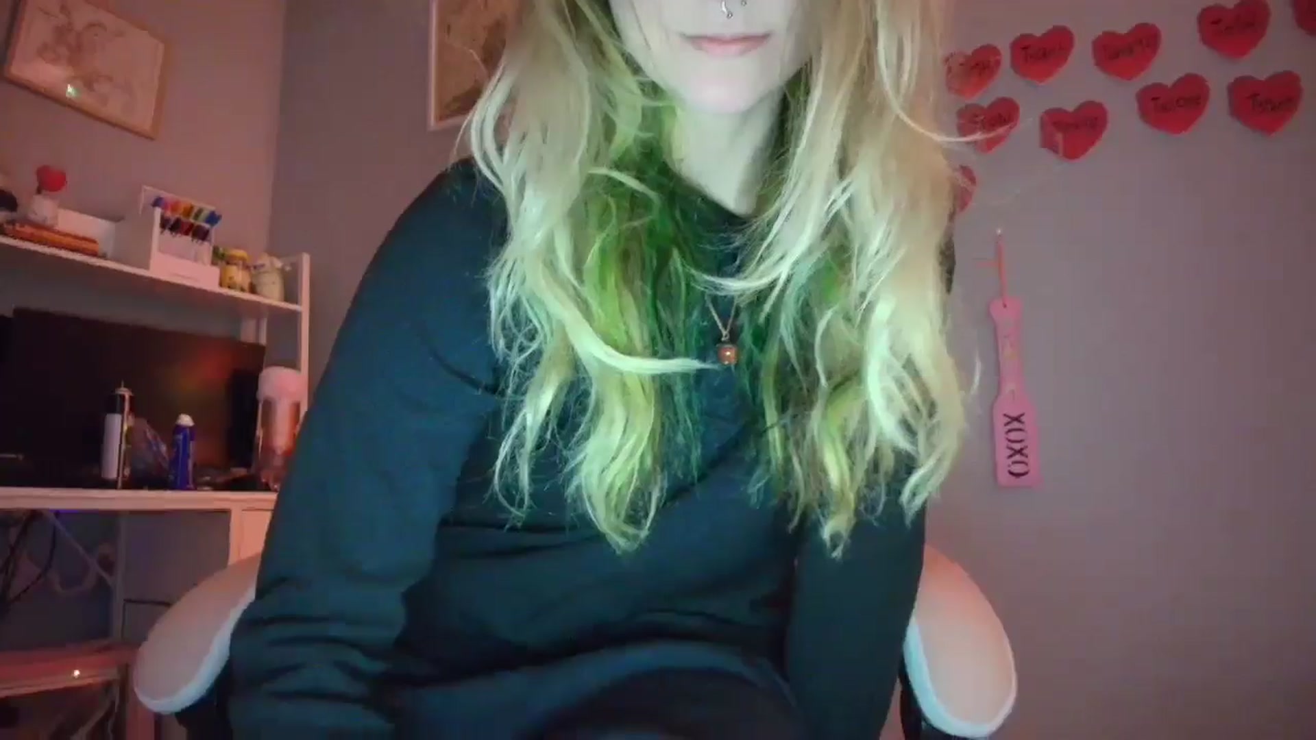 Gallery image thumbnail from DuckChan0's myfreecams stream on, 01/21/2026, 18:56 image 12 of 20