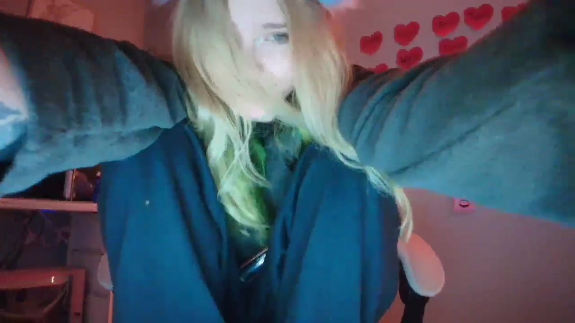 Gallery image thumbnail from DuckChan0's myfreecams stream on, 01/21/2026, 18:56 image 2 of 20