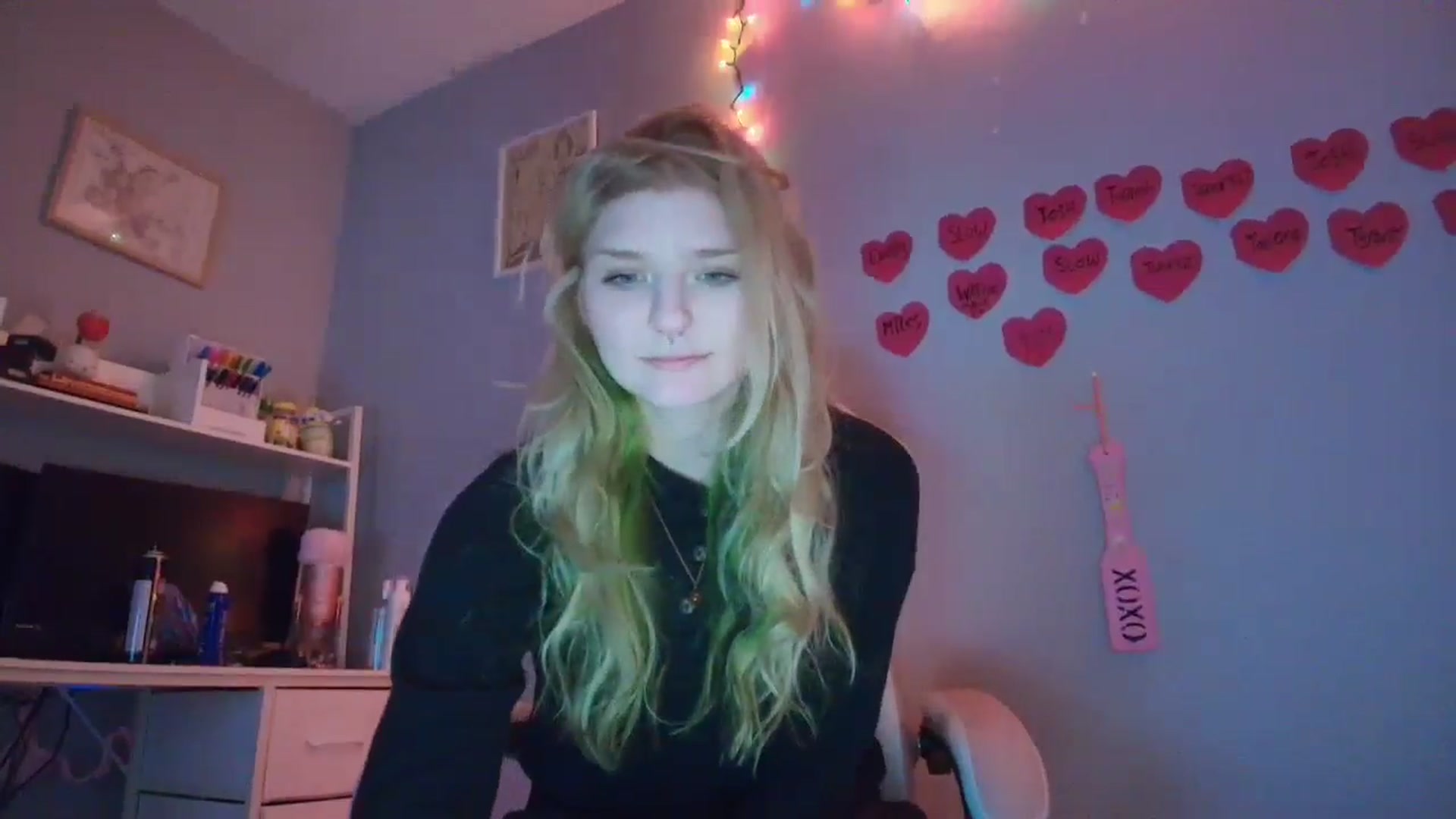 Gallery image thumbnail from DuckChan0's myfreecams stream on, 01/21/2026, 18:56 image 17 of 20