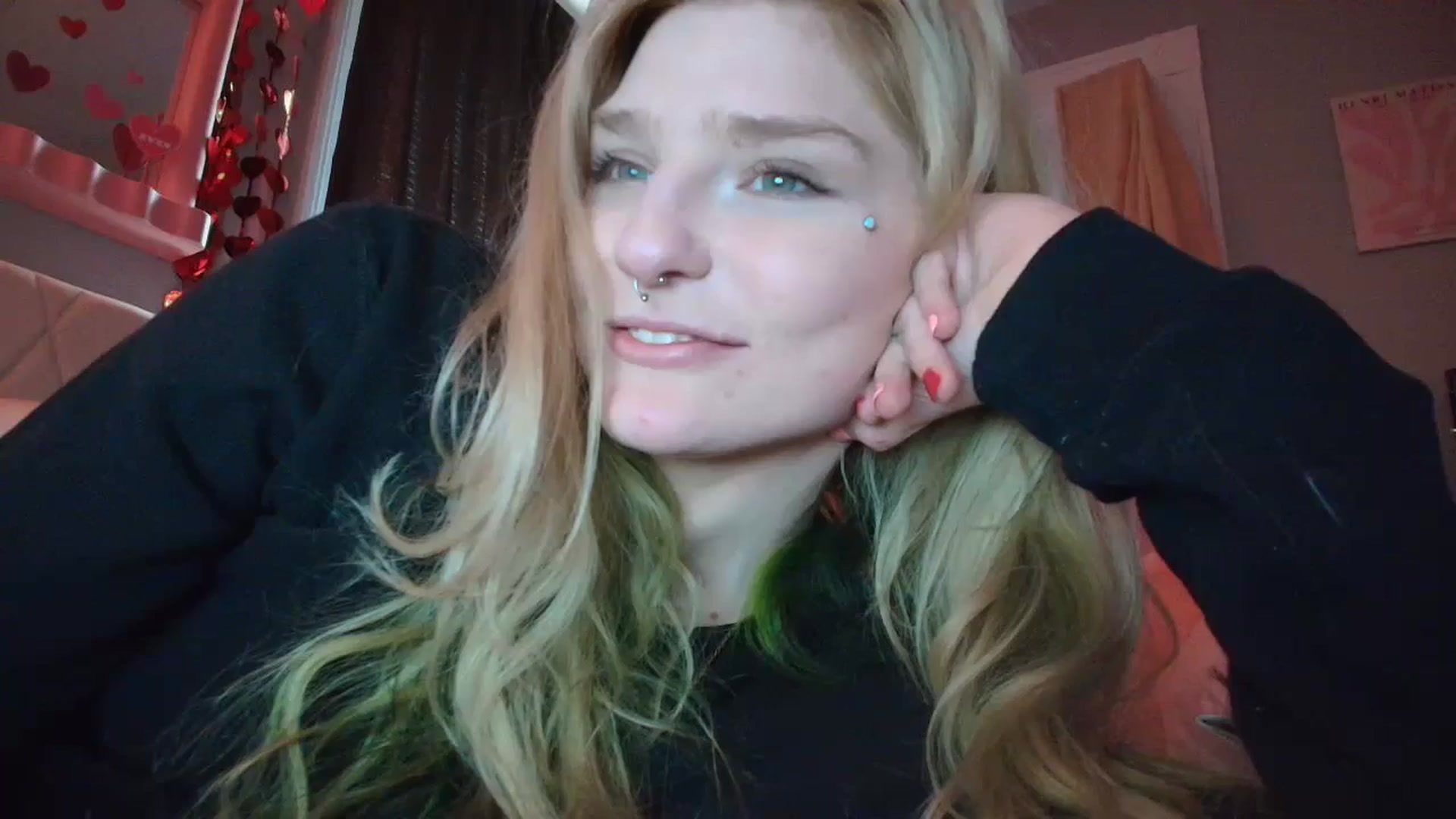 Gallery image thumbnail from DuckChan0's myfreecams stream on, 01/21/2026, 20:01 image 1 of 20