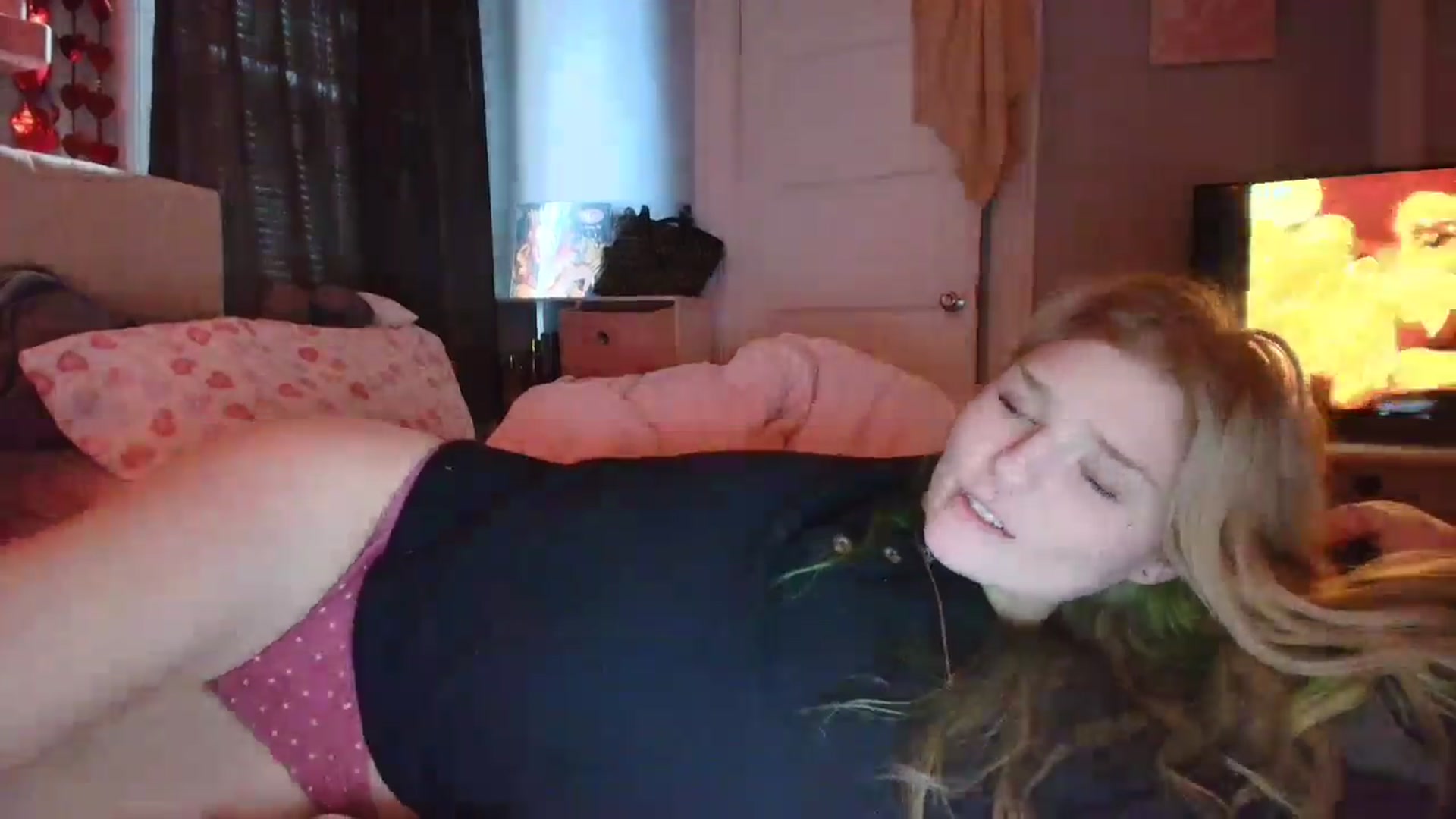 Gallery image thumbnail from DuckChan0's myfreecams stream on, 01/21/2026, 20:01 image 6 of 20
