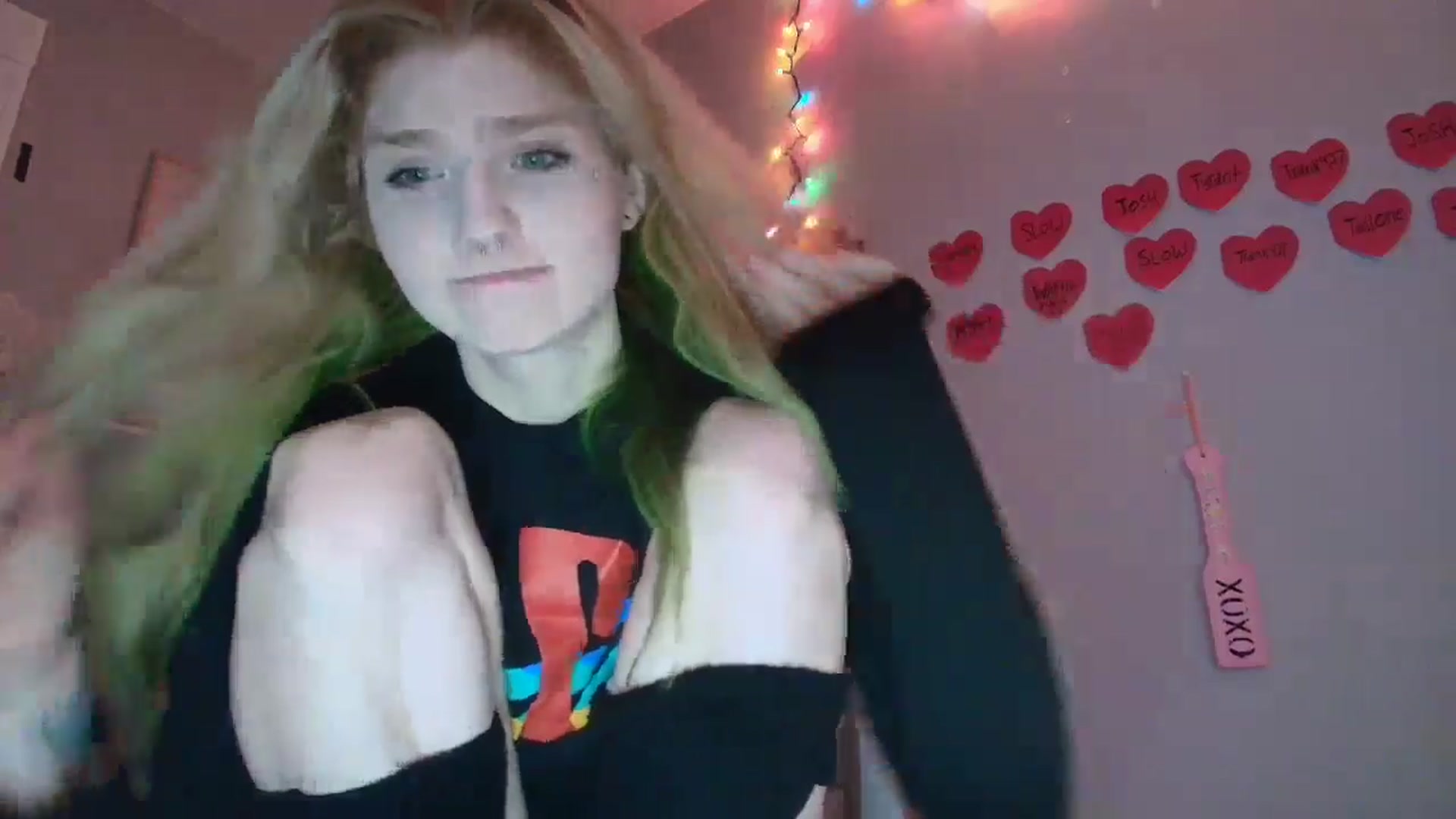 Gallery image thumbnail from DuckChan0's myfreecams stream on, 01/22/2026, 16:09 image 3 of 20