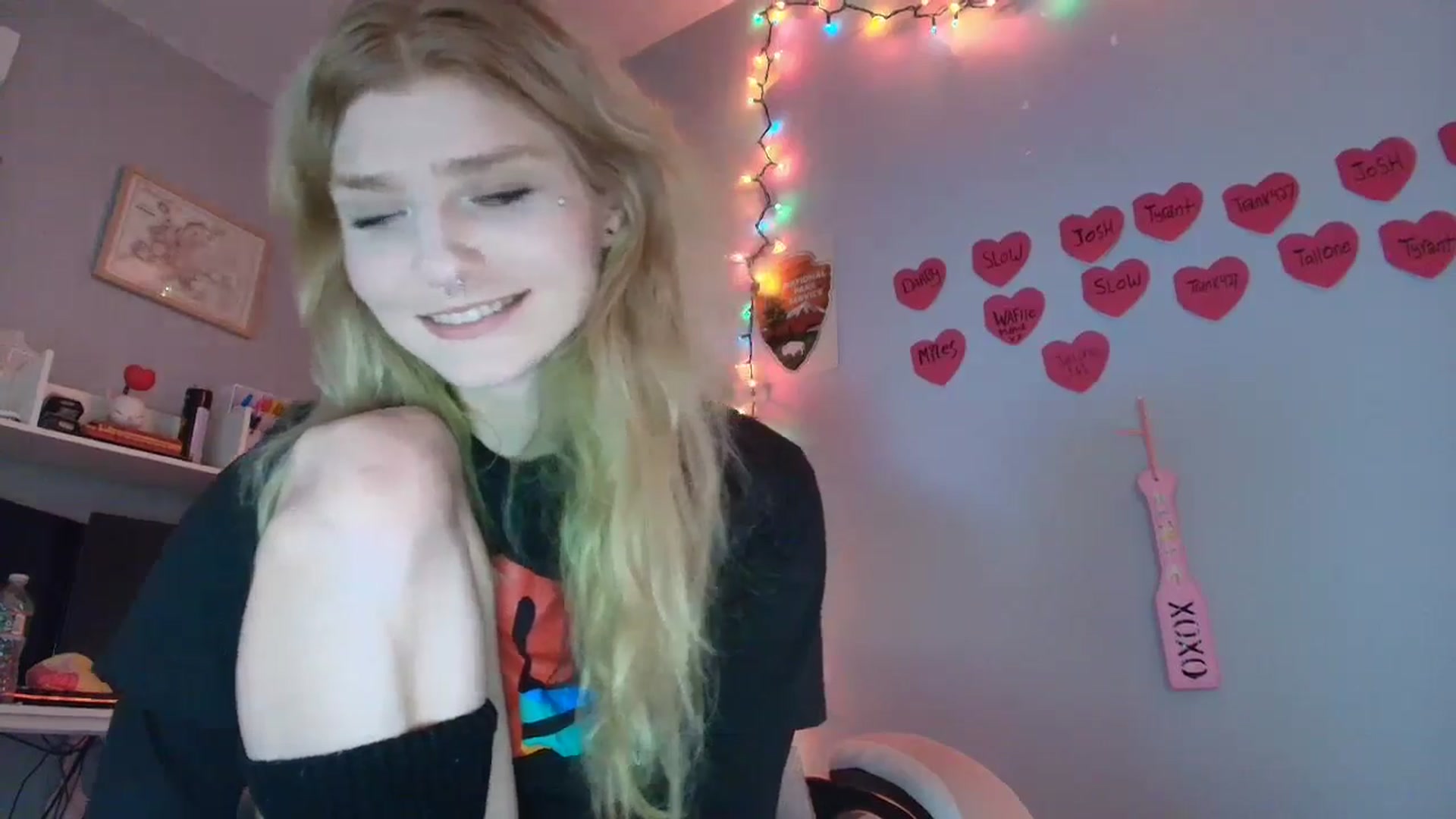 Gallery image thumbnail from DuckChan0's myfreecams stream on, 01/22/2026, 16:09 image 9 of 20