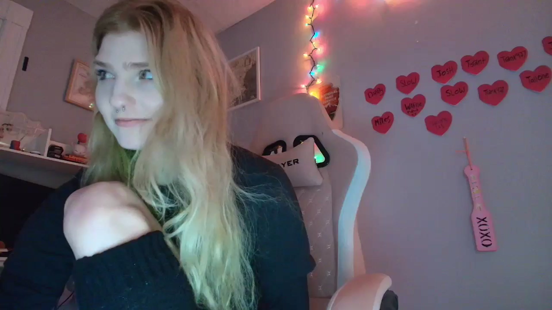 Gallery image thumbnail from DuckChan0's myfreecams stream on, 01/22/2026, 16:09 image 6 of 20