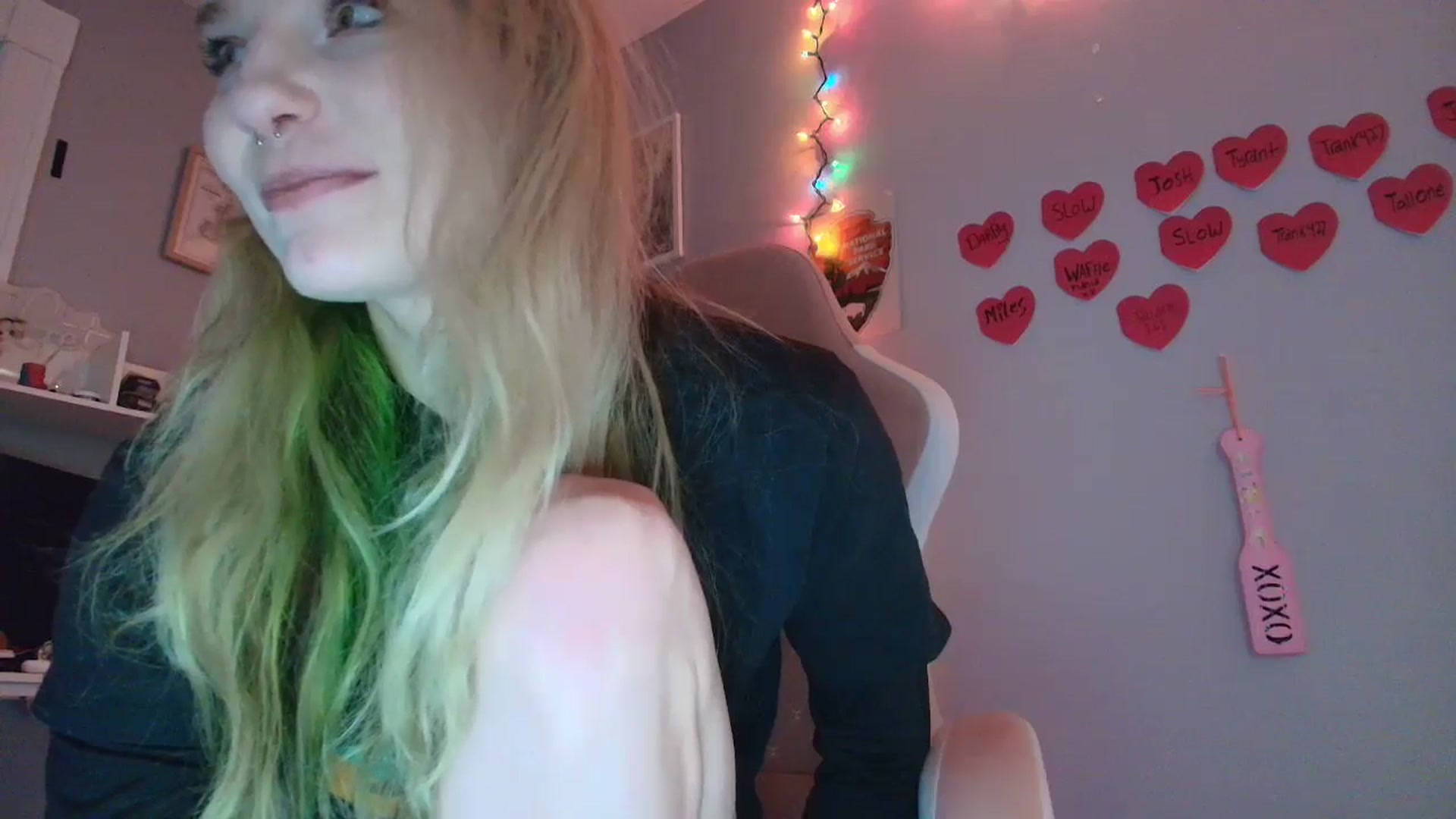Gallery image thumbnail from DuckChan0's myfreecams stream on, 01/22/2026, 16:09 image 5 of 20