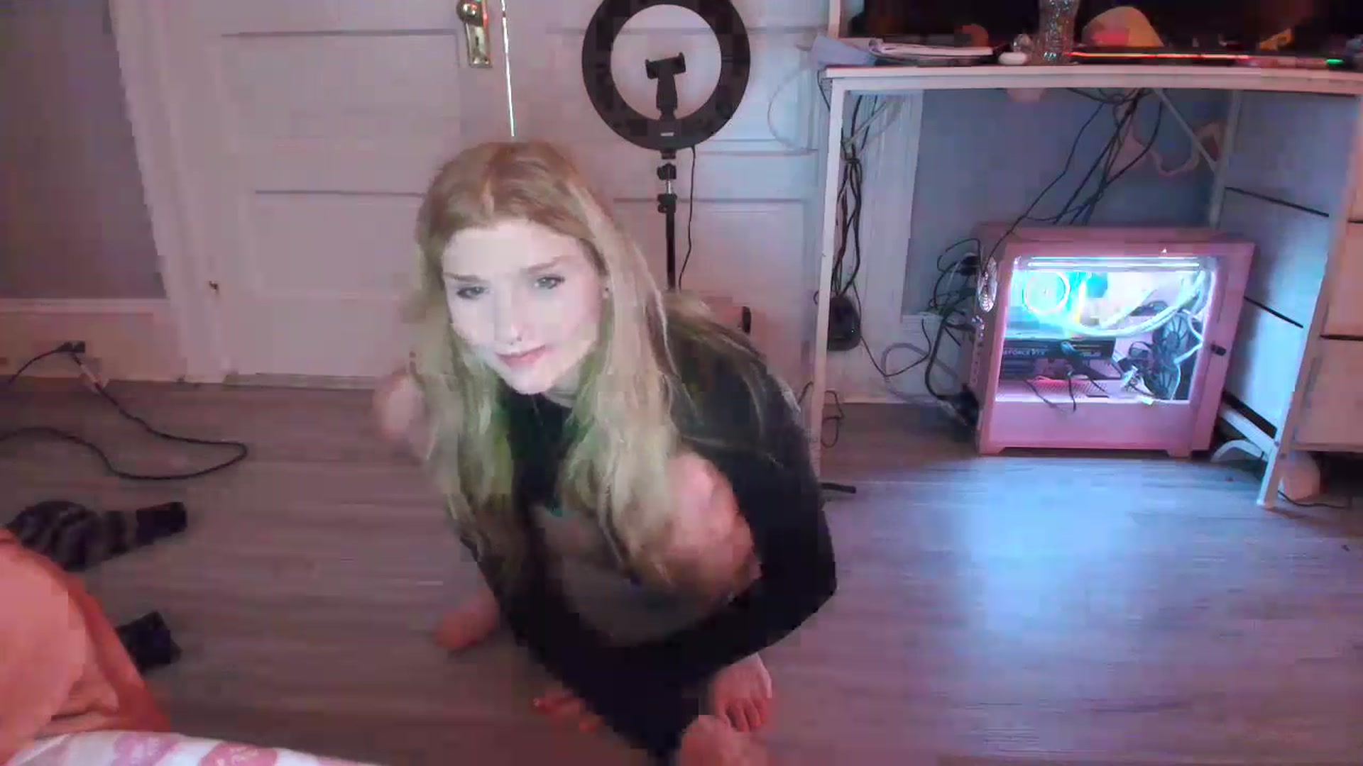 Gallery image thumbnail from DuckChan0's myfreecams stream on, 01/22/2026, 17:06 image 8 of 20