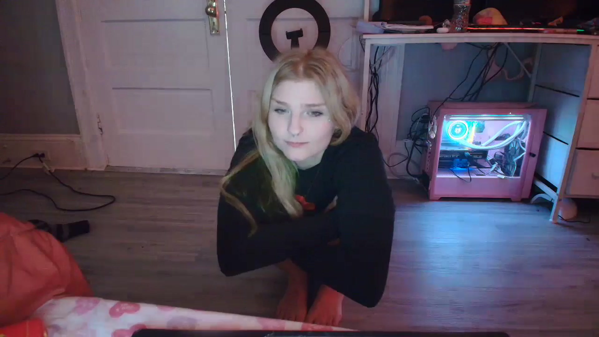 Gallery image thumbnail from DuckChan0's myfreecams stream on, 01/22/2026, 17:06 image 9 of 20