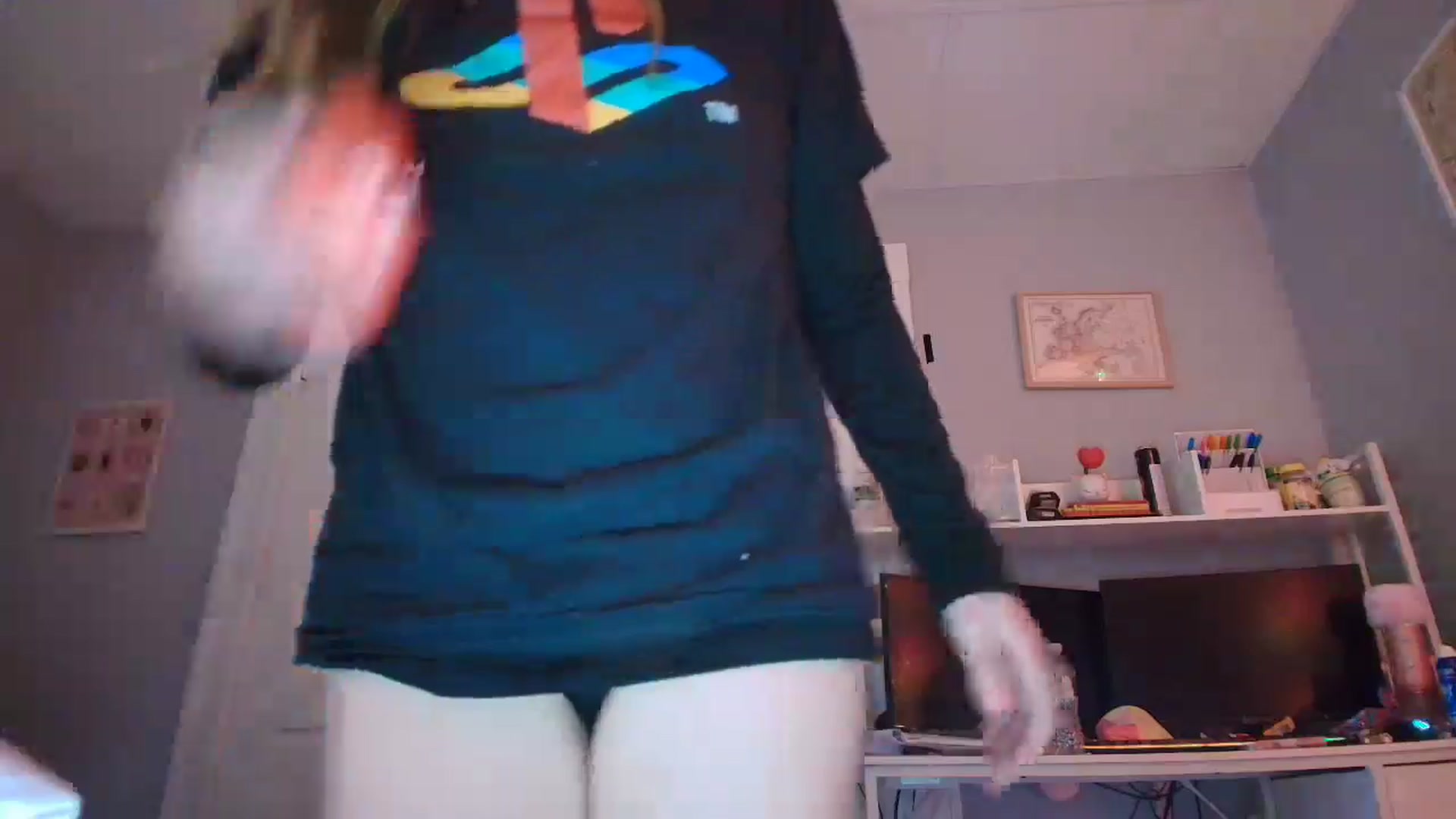 Gallery image thumbnail from DuckChan0's myfreecams stream on, 01/22/2026, 17:06 image 14 of 20