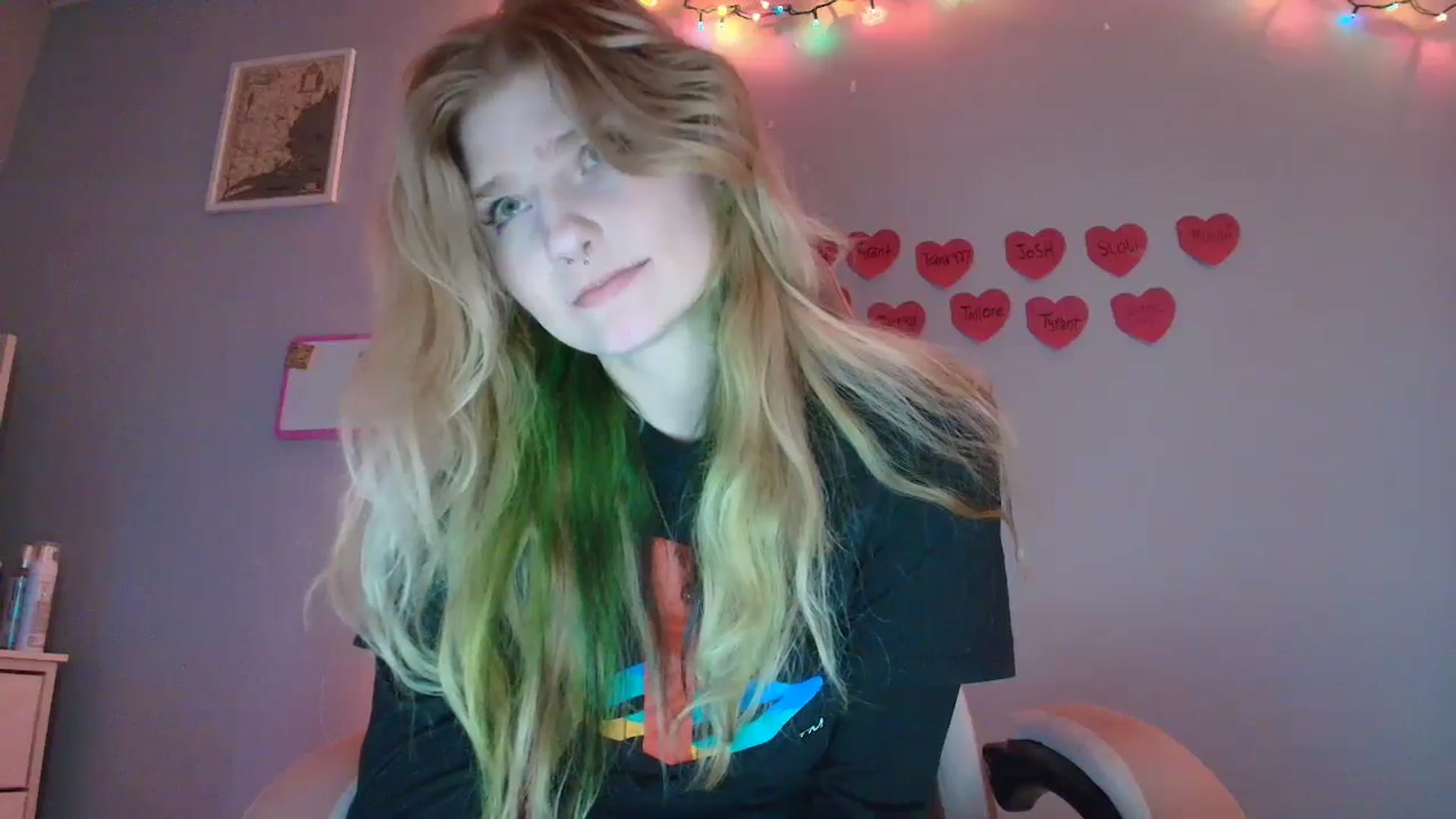 Gallery image thumbnail from DuckChan0's myfreecams stream on, 01/22/2026, 17:23 image 19 of 20