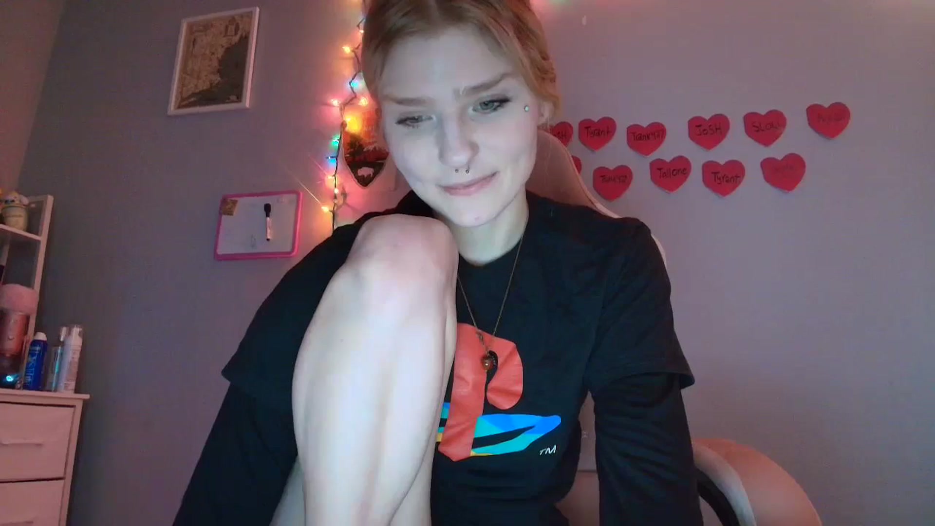 Gallery image thumbnail from DuckChan0's myfreecams stream on, 01/22/2026, 17:23 image 9 of 20