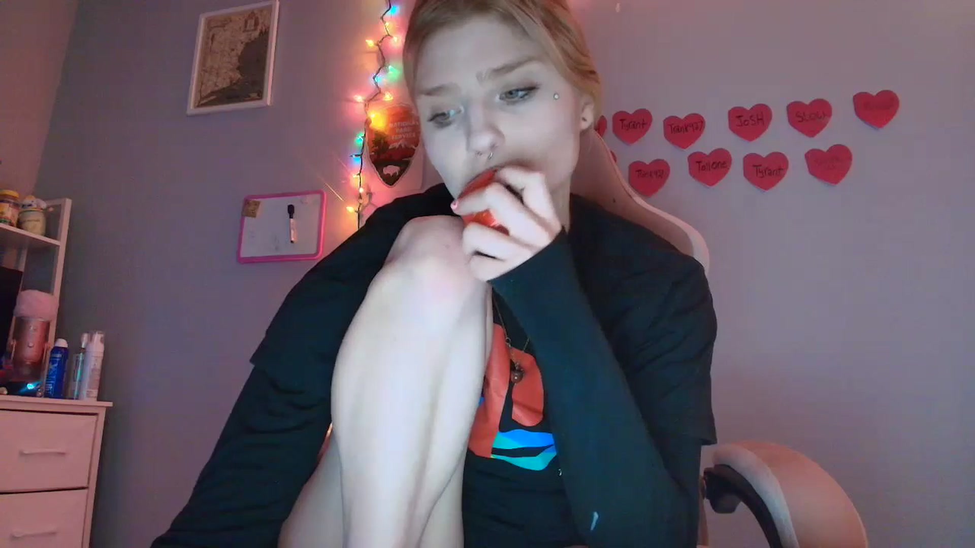 Gallery image thumbnail from DuckChan0's myfreecams stream on, 01/22/2026, 17:23 image 2 of 20