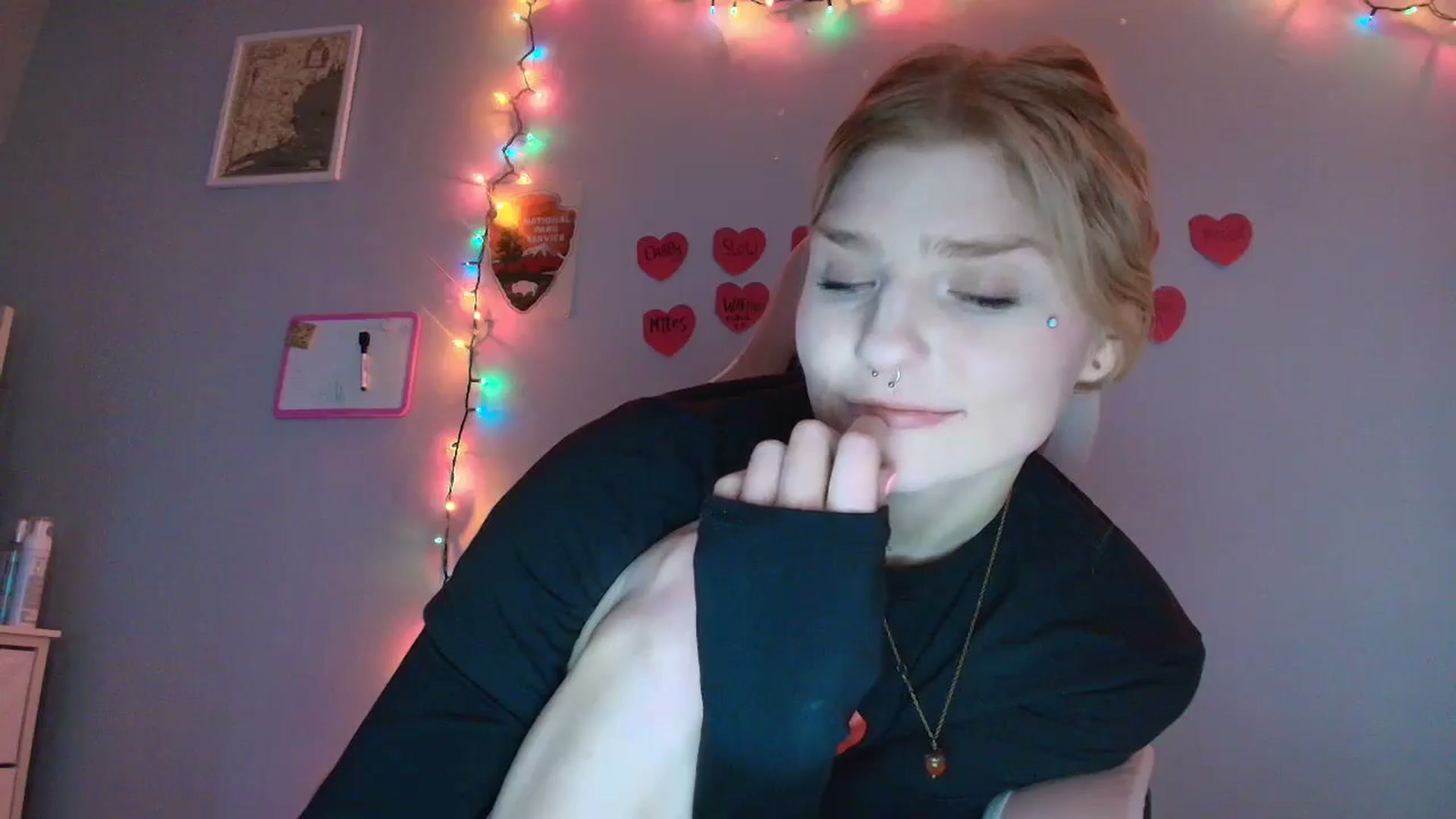 Gallery image thumbnail from DuckChan0's myfreecams stream on, 01/22/2026, 17:23 image 14 of 20