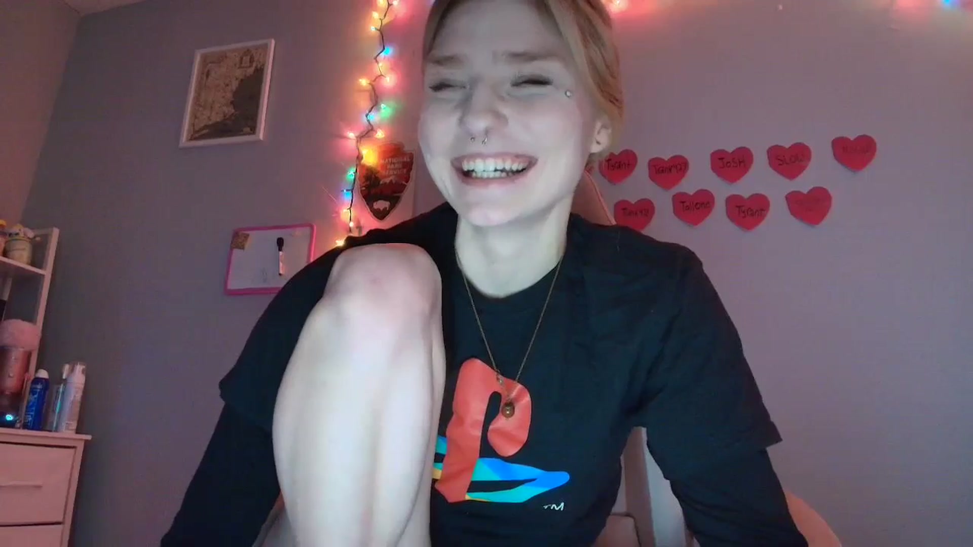 Gallery image thumbnail from DuckChan0's myfreecams stream on, 01/22/2026, 17:23 image 7 of 20