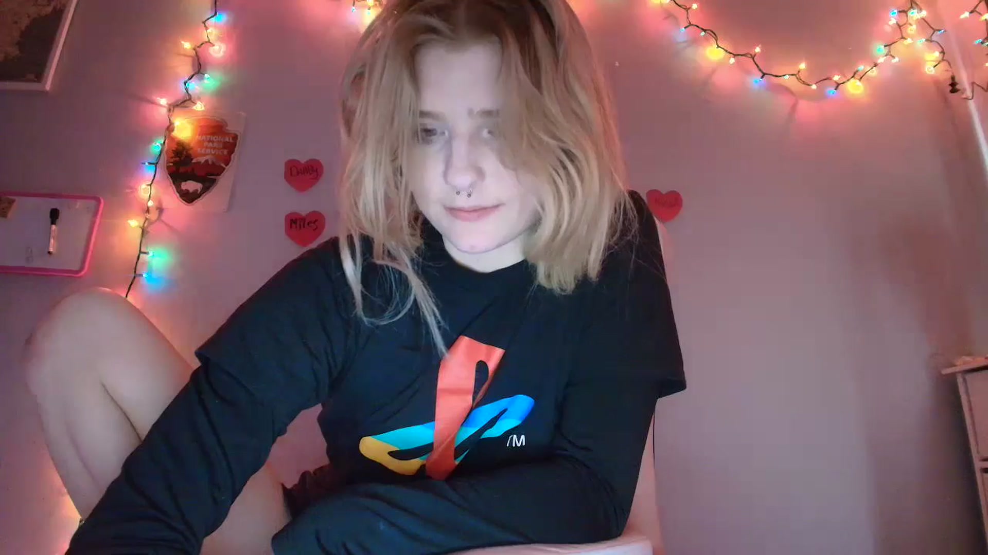 Gallery image thumbnail from DuckChan0's myfreecams stream on, 01/22/2026, 17:56 image 8 of 20