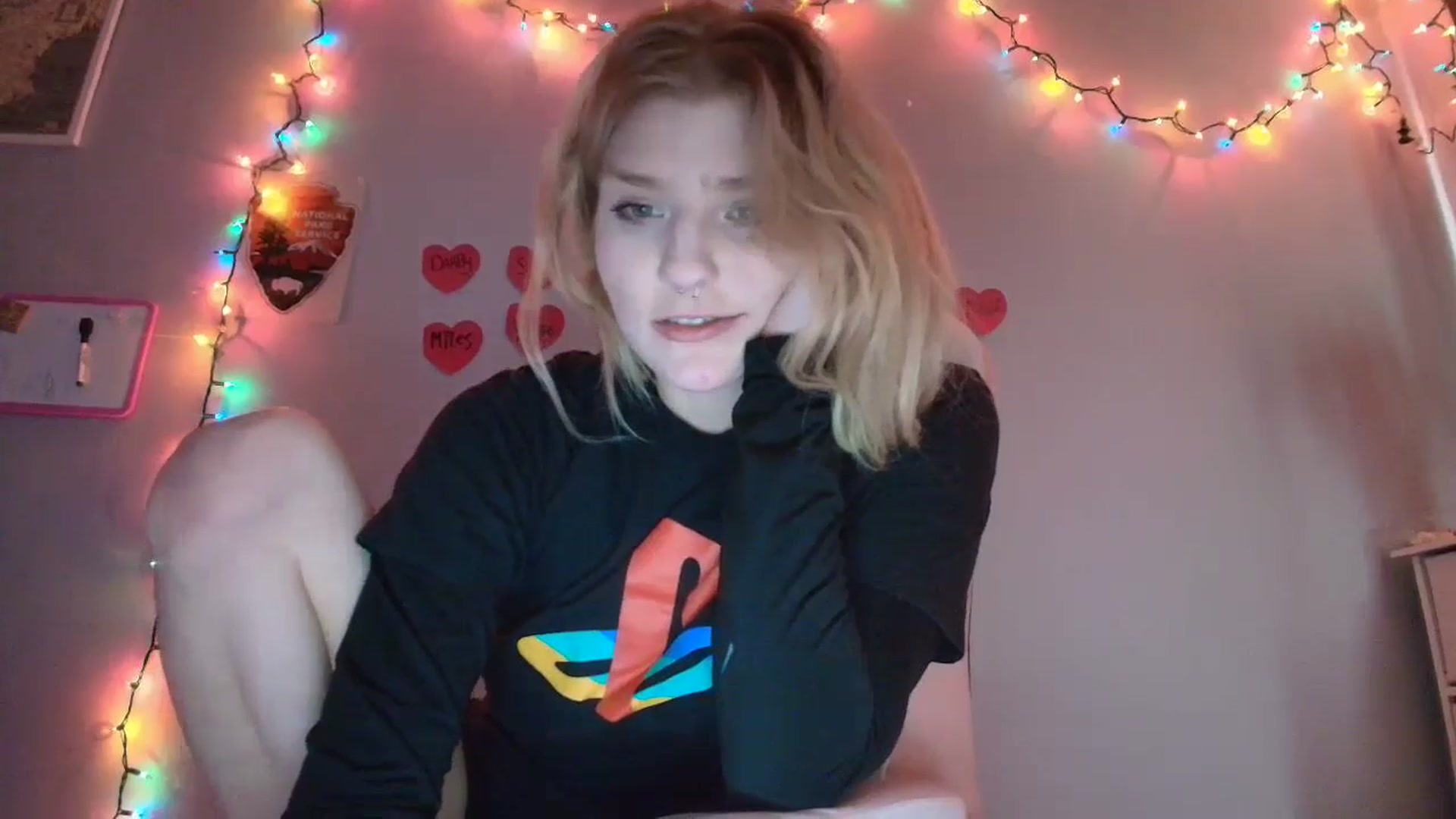 Gallery image thumbnail from DuckChan0's myfreecams stream on, 01/22/2026, 17:56 image 10 of 20