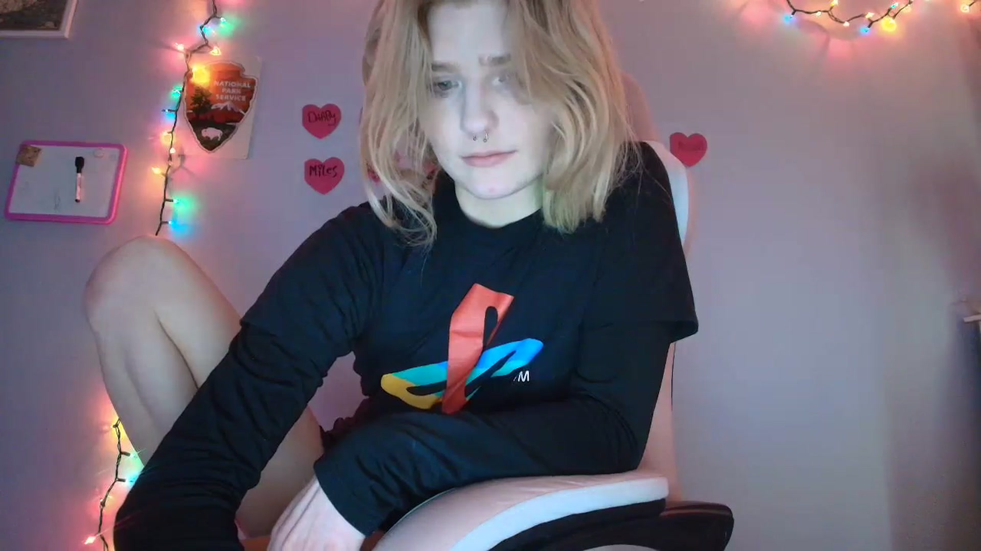 Gallery image thumbnail from DuckChan0's myfreecams stream on, 01/22/2026, 17:56 image 5 of 20