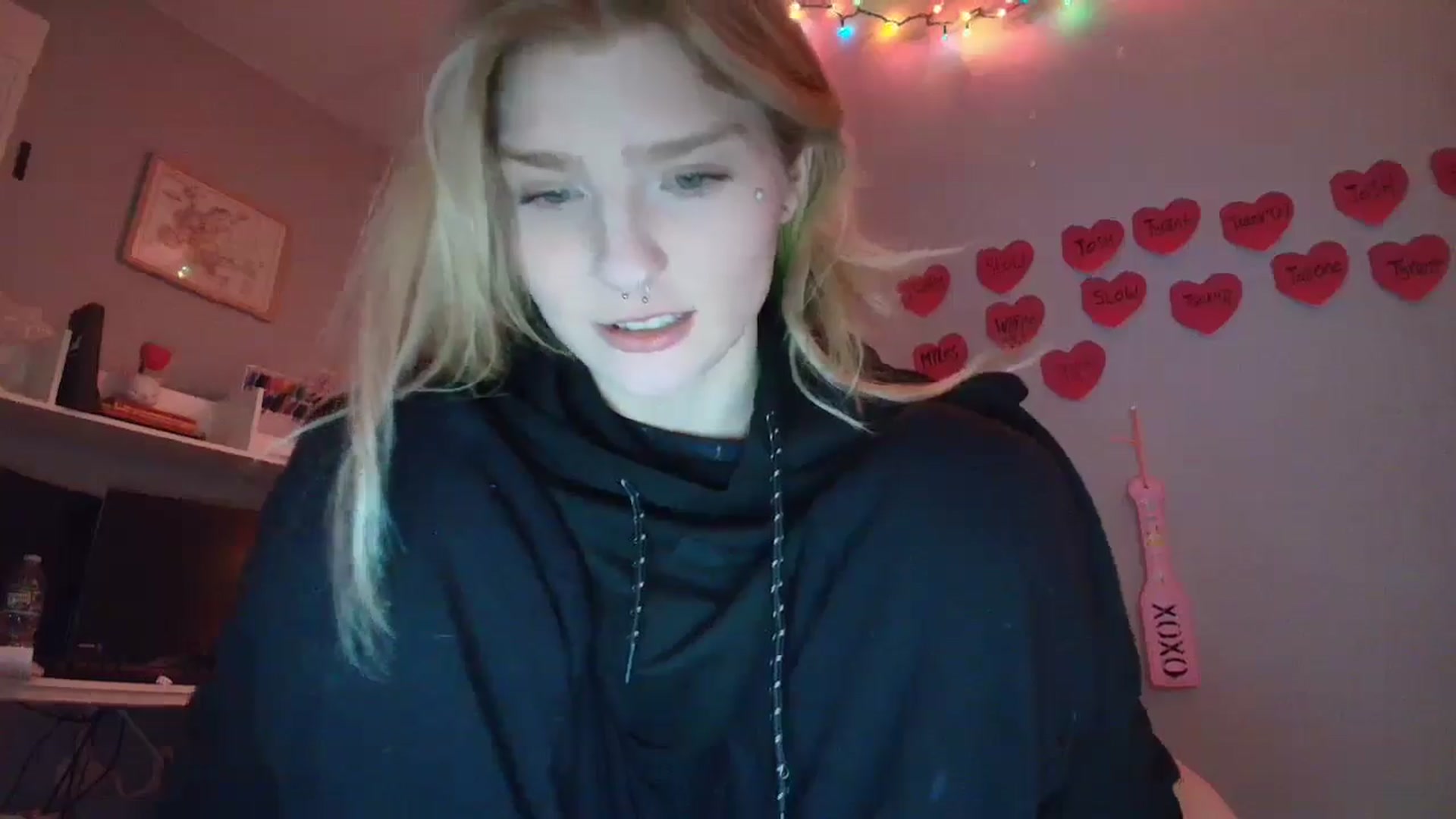 Gallery image thumbnail from DuckChan0's myfreecams stream on, 01/23/2026, 19:43 image 10 of 20