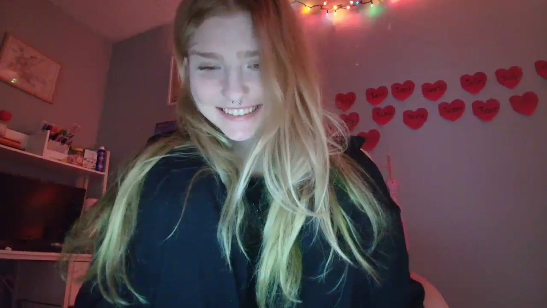 Gallery image thumbnail from DuckChan0's myfreecams stream on, 01/23/2026, 19:43 image 11 of 20