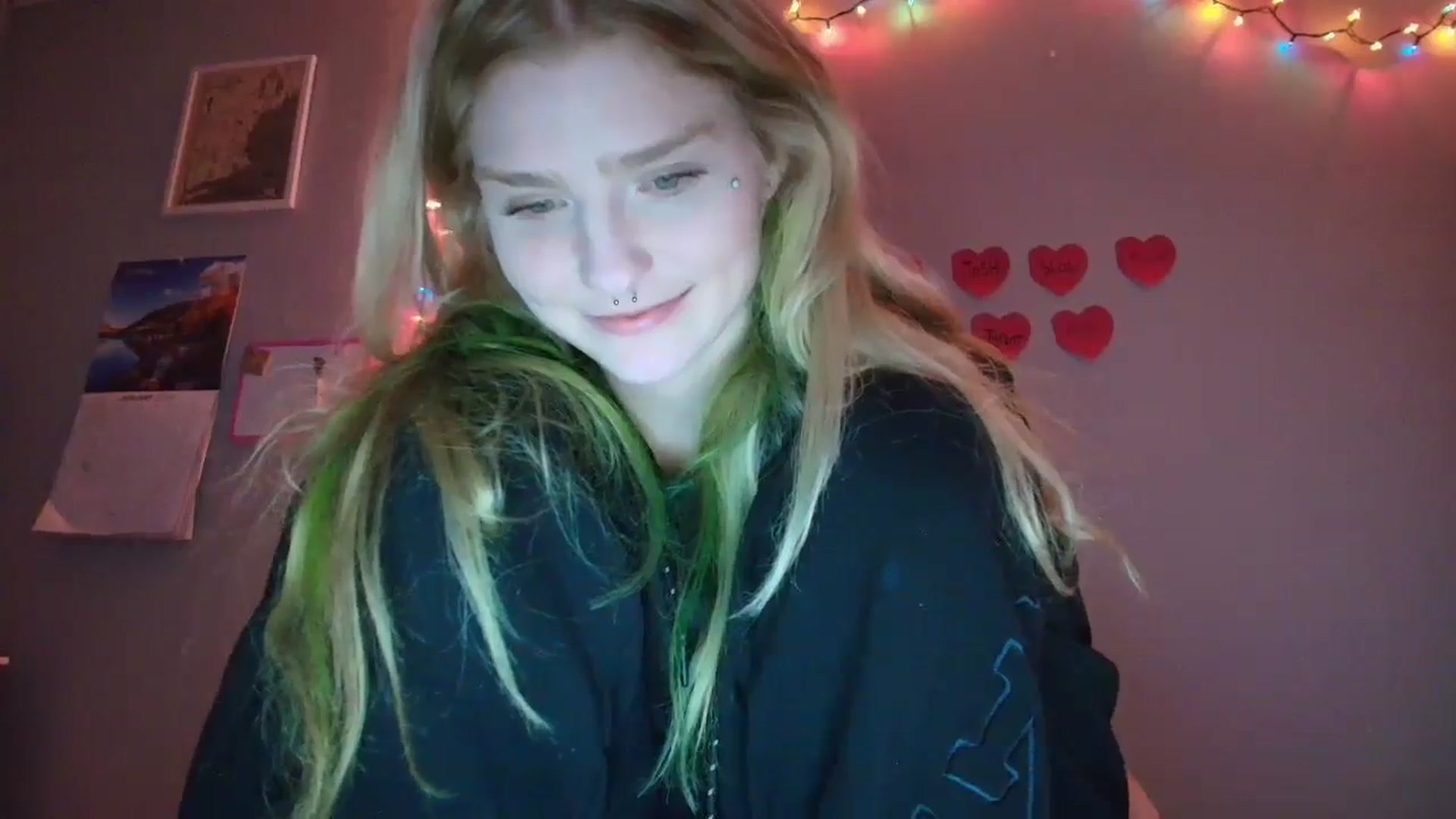 Gallery image thumbnail from DuckChan0's myfreecams stream on, 01/23/2026, 19:43 image 16 of 20