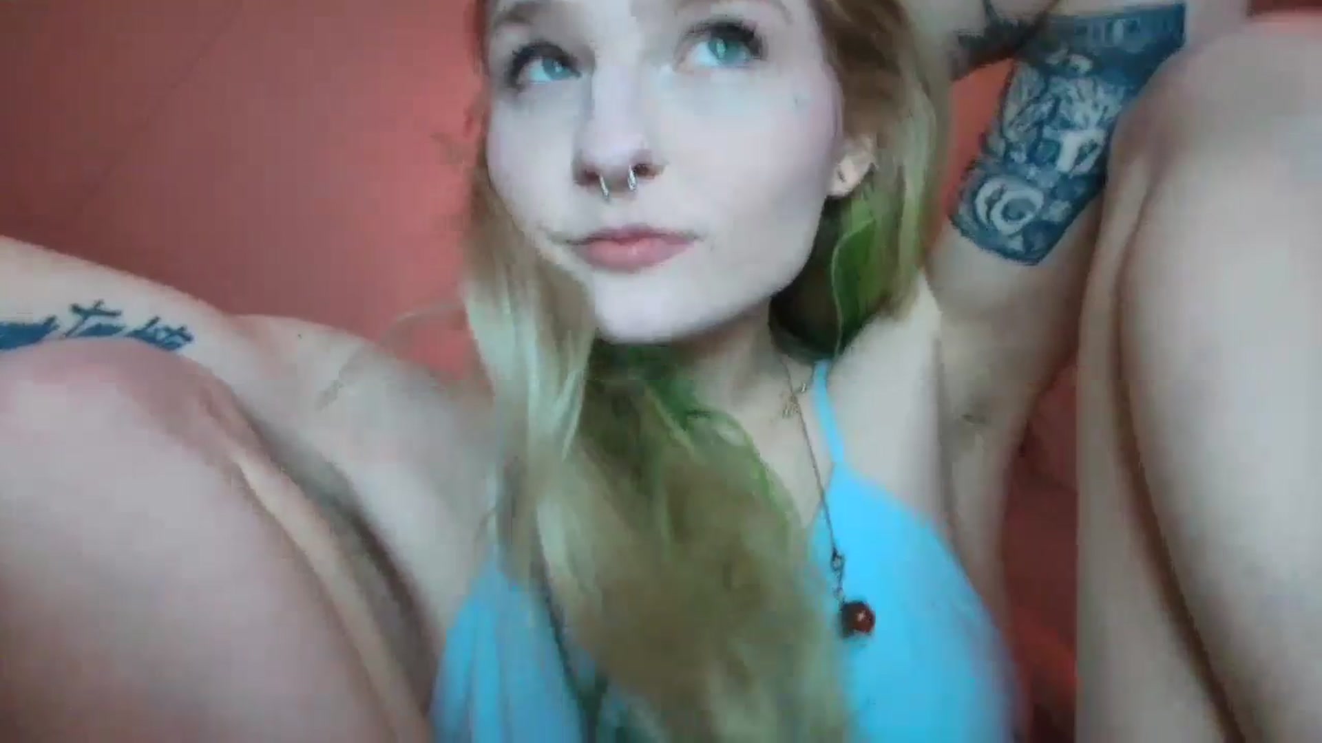 Gallery image thumbnail from DuckChan0's myfreecams stream on, 01/27/2026, 16:53 image 12 of 20