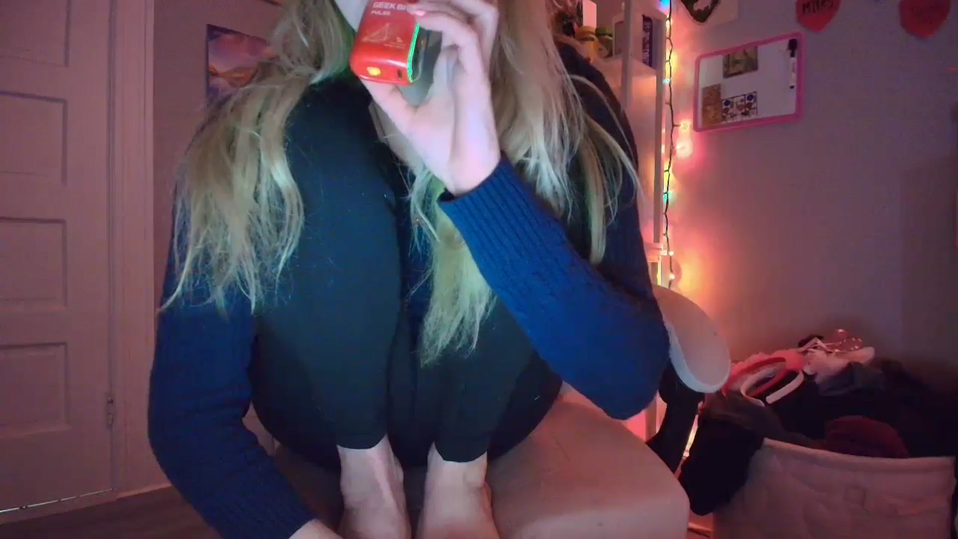 Gallery image thumbnail from DuckChan0's myfreecams stream on, 01/28/2026, 16:49 image 16 of 20