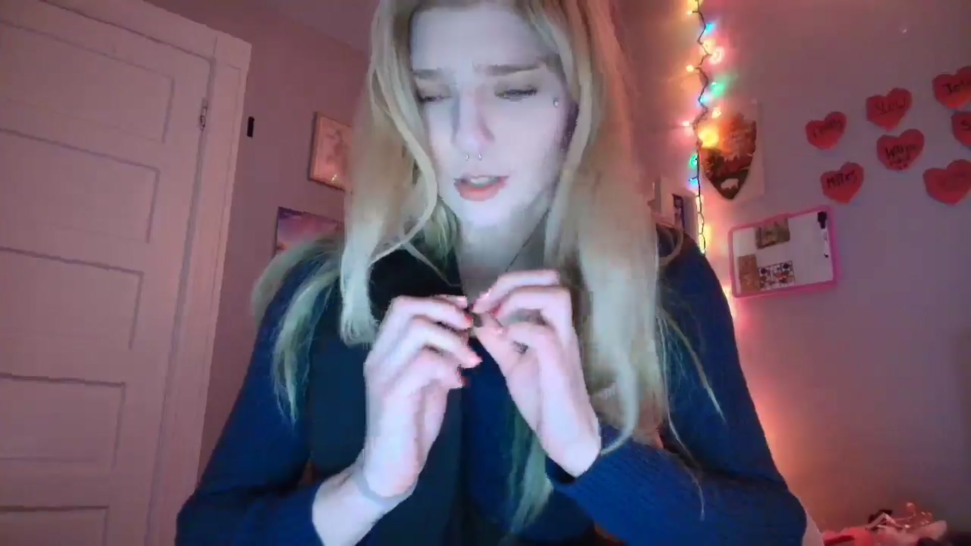 Gallery image thumbnail from DuckChan0's myfreecams stream on, 01/28/2026, 16:49 image 12 of 20