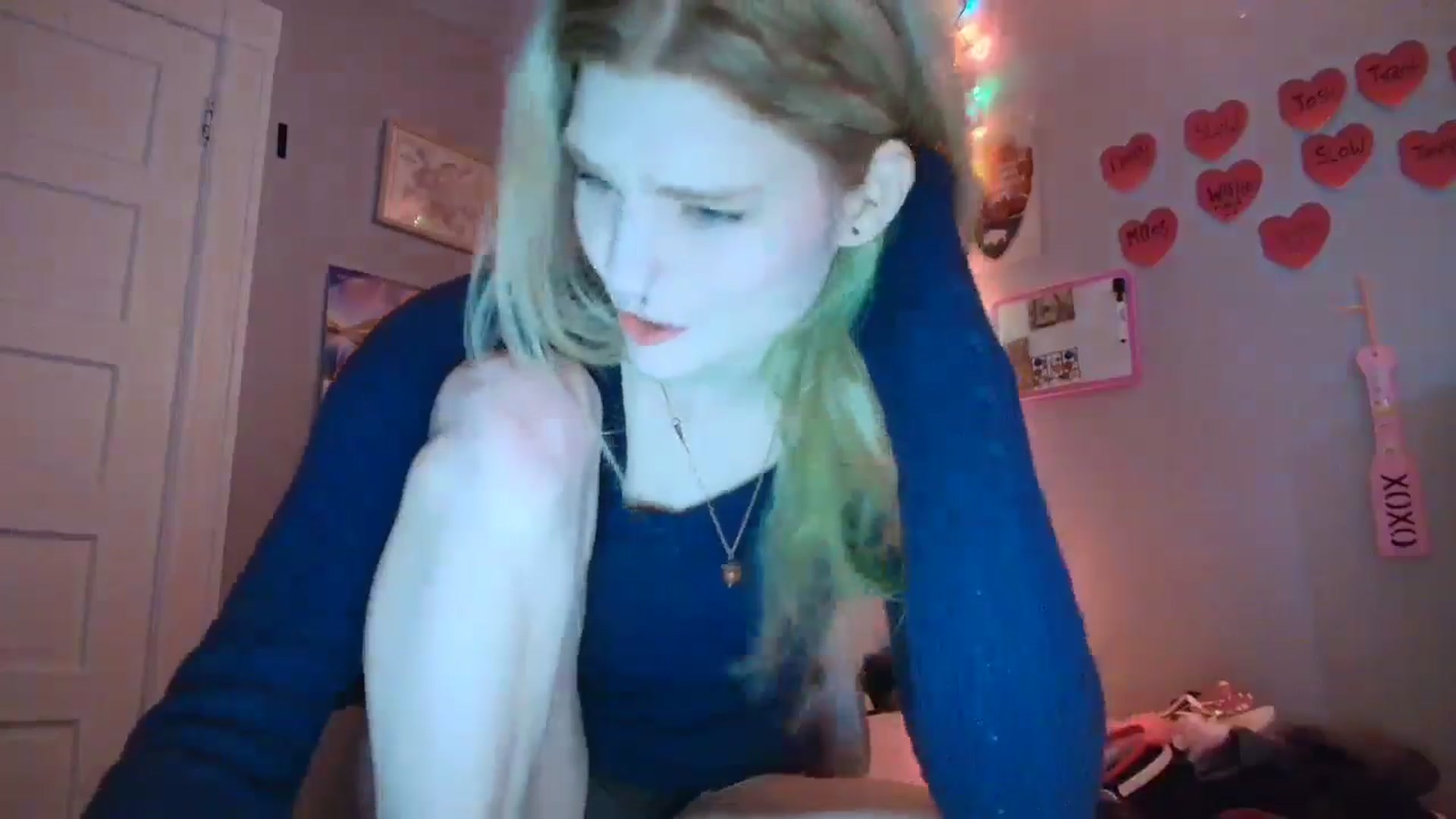 Gallery image thumbnail from DuckChan0's myfreecams stream on, 01/28/2026, 17:18 image 12 of 20