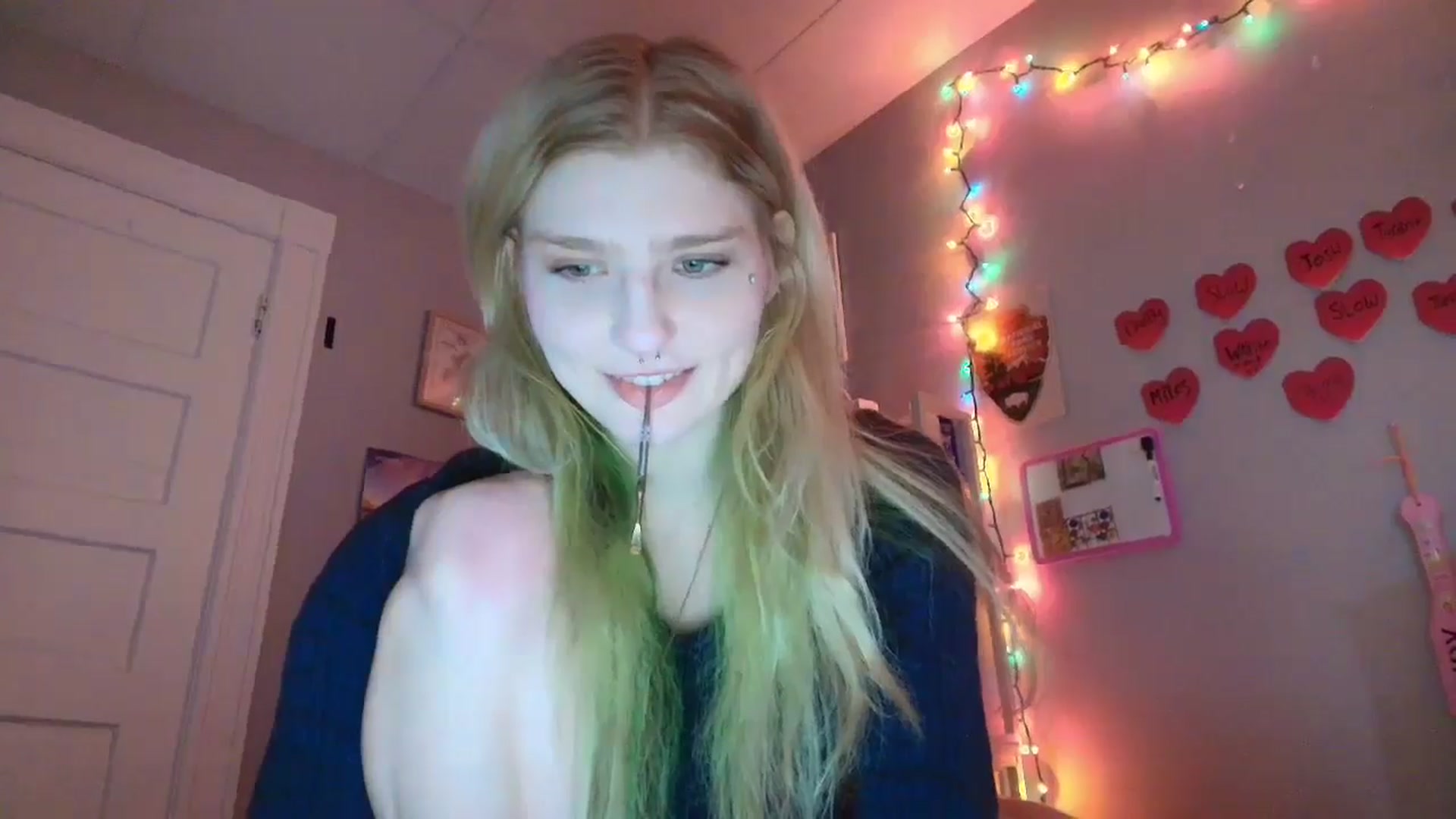 Gallery image thumbnail from DuckChan0's myfreecams stream on, 01/28/2026, 17:18 image 9 of 20