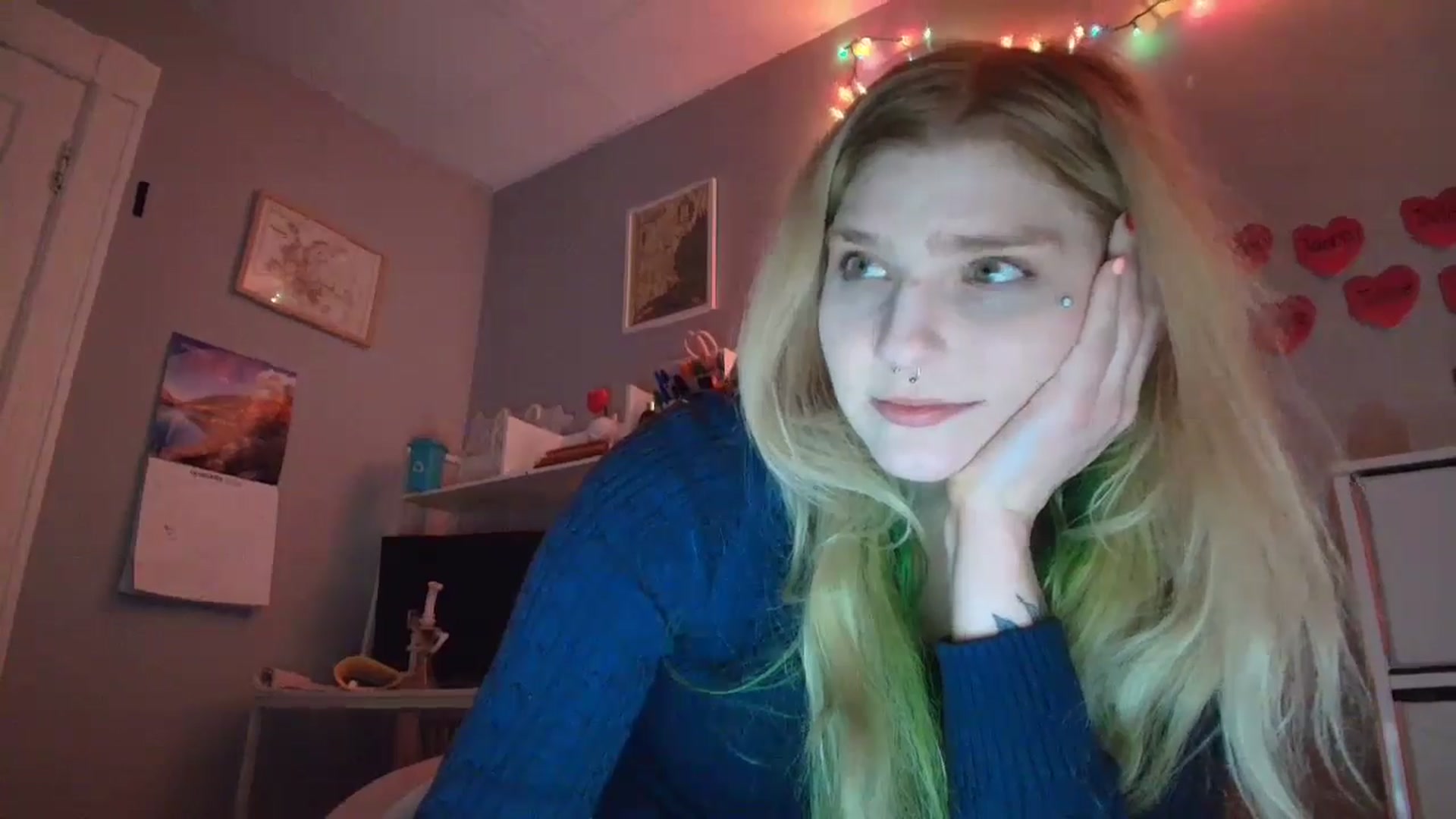 Gallery image thumbnail from DuckChan0's myfreecams stream on, 01/28/2026, 17:49 image 16 of 20