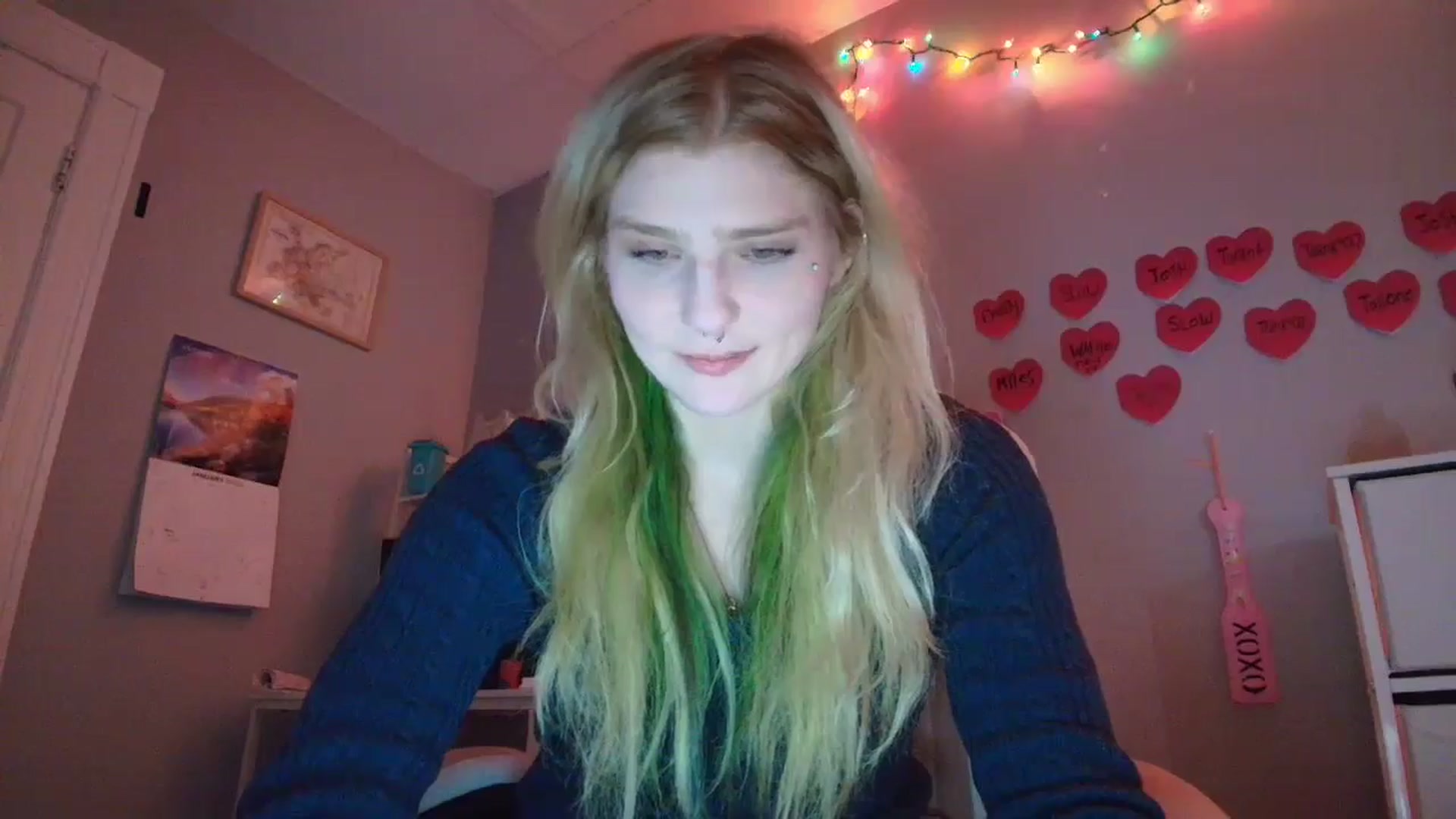 Gallery image thumbnail from DuckChan0's myfreecams stream on, 01/28/2026, 17:49 image 15 of 20
